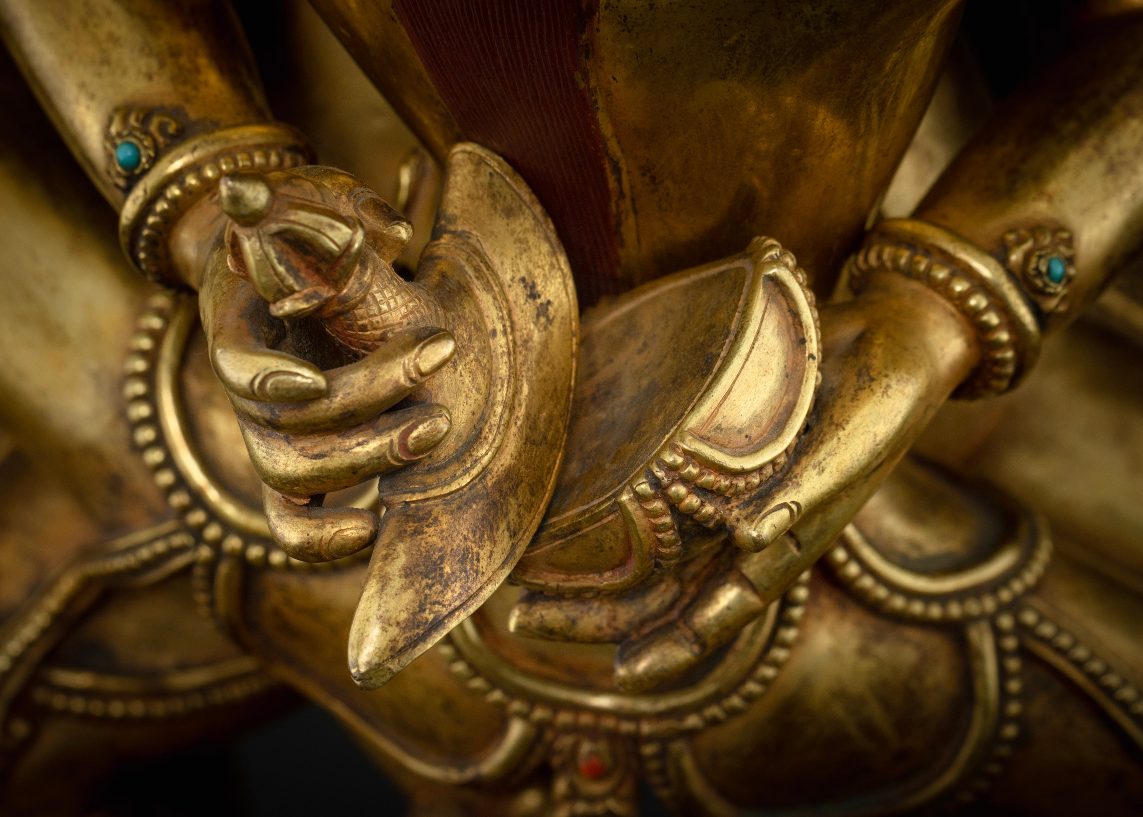 two hands of masterpiece yamantaka statue