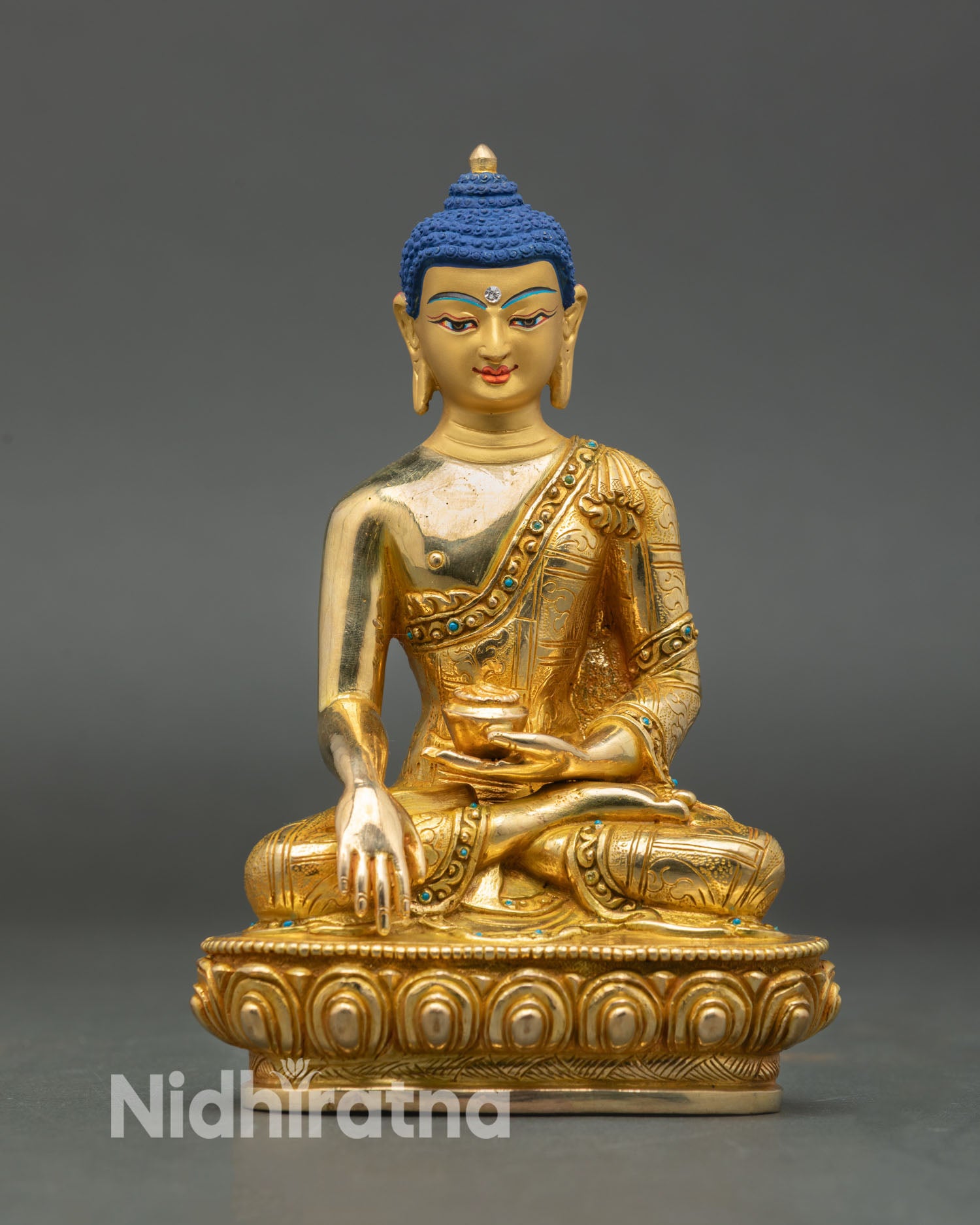 Shakyamuni Buddha statue front view enlightened buddha copper gold gilded nepal meditation sculpture