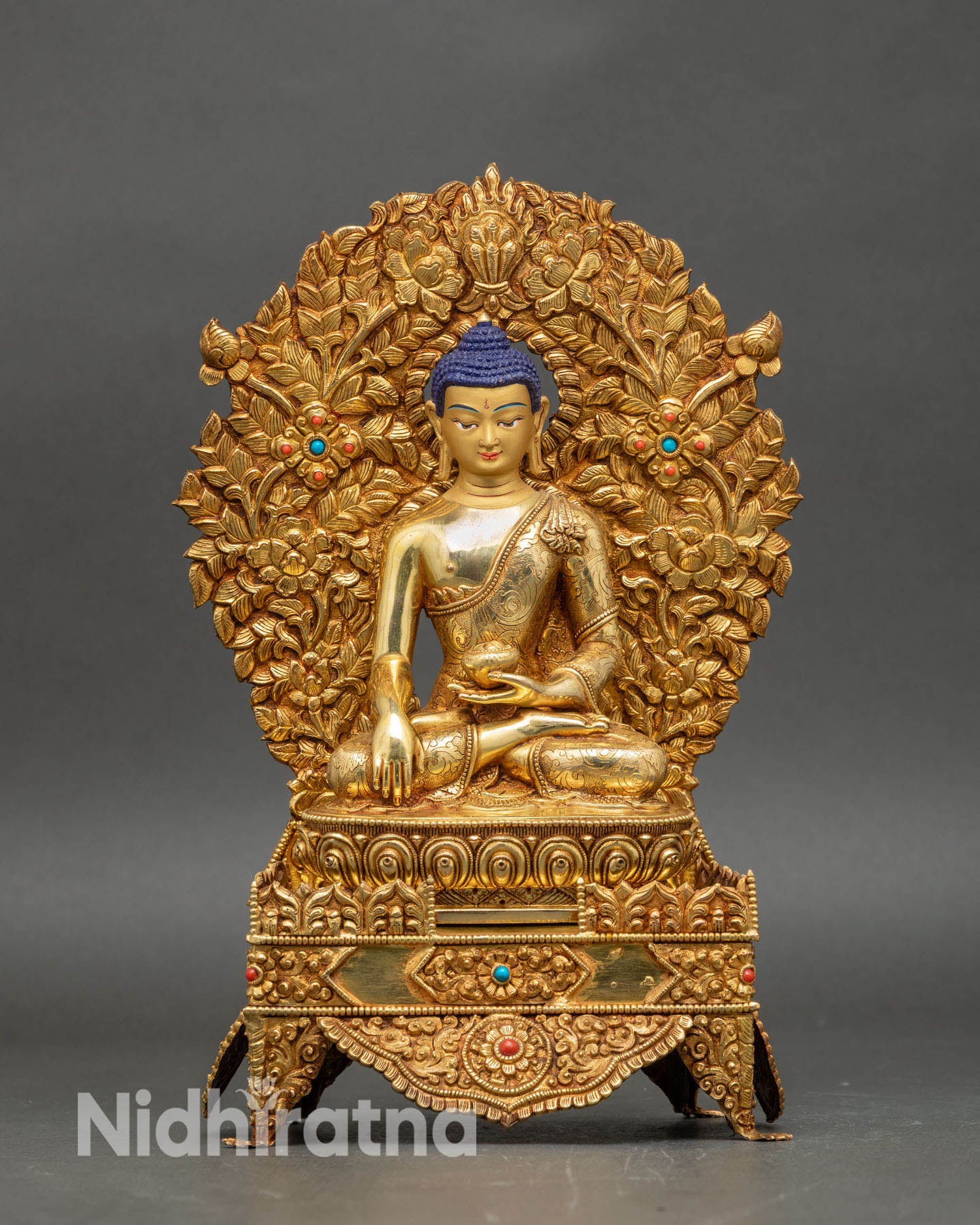 shakyamuni buddha statue front view, gold gilded copper buddhist statue nepal