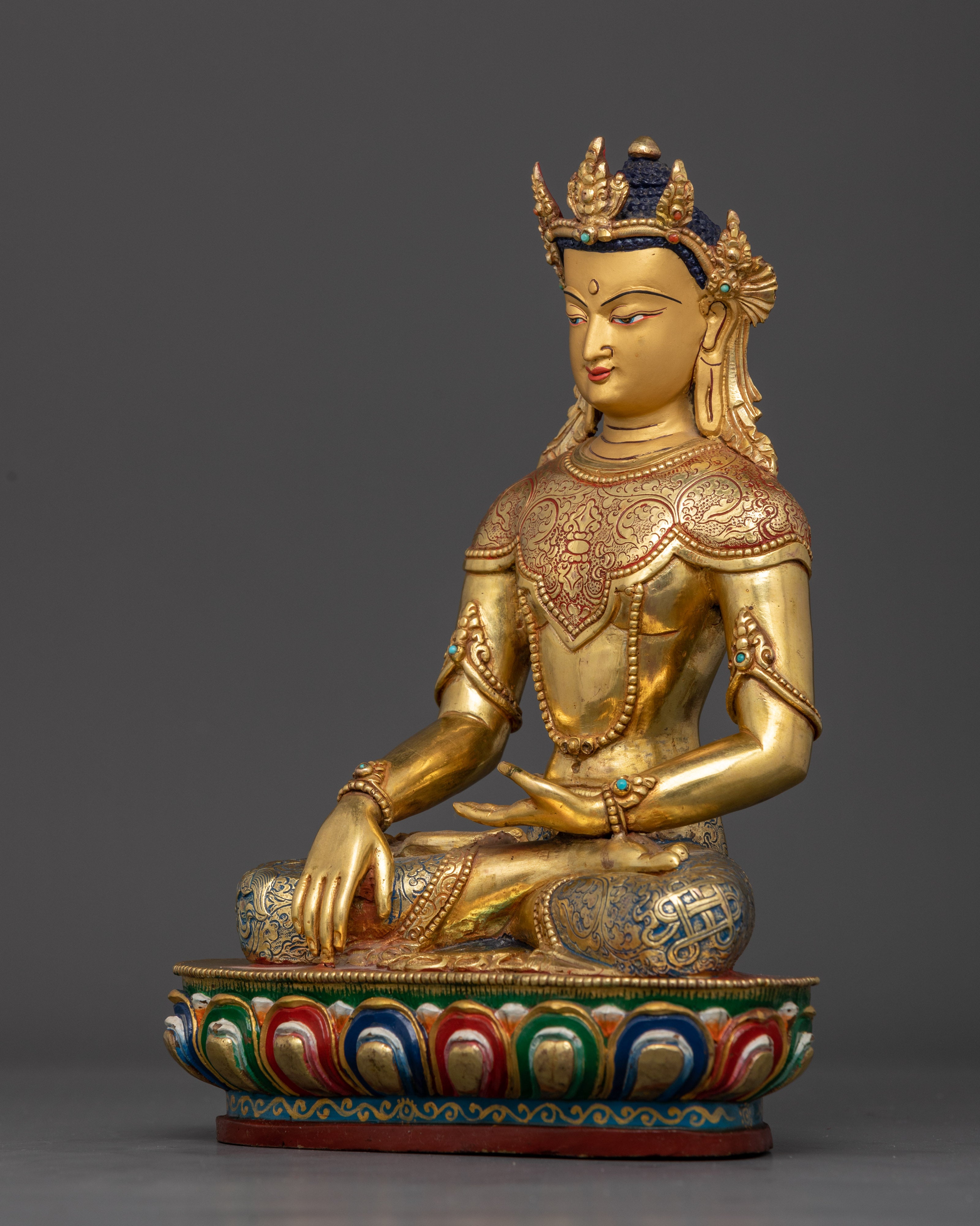 Radiant Majesty: The Crowned Shakyamuni Buddha in Gold