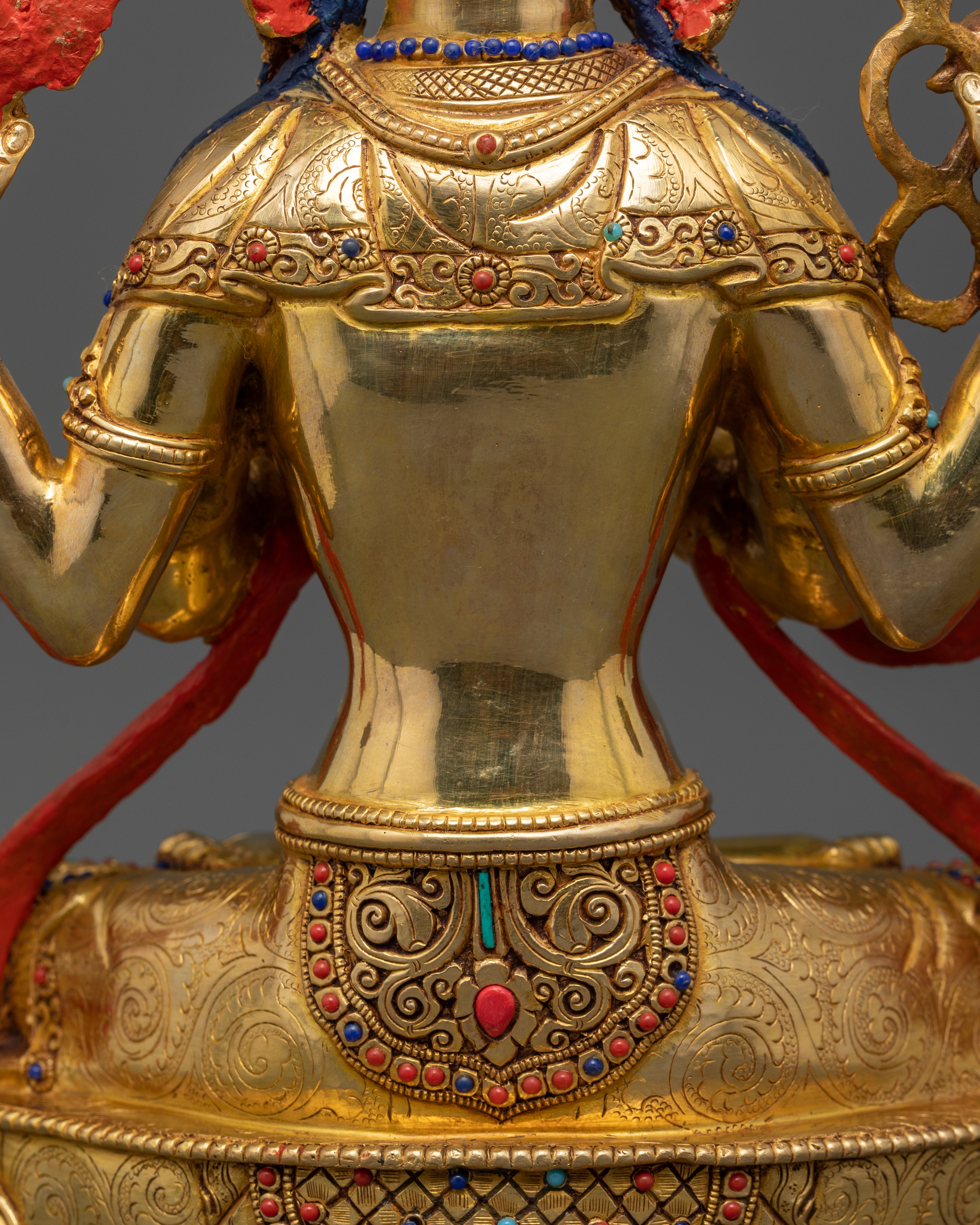 Chenrezig: Buddhist Avalokiteshvara Statue Glided with 24K Gold