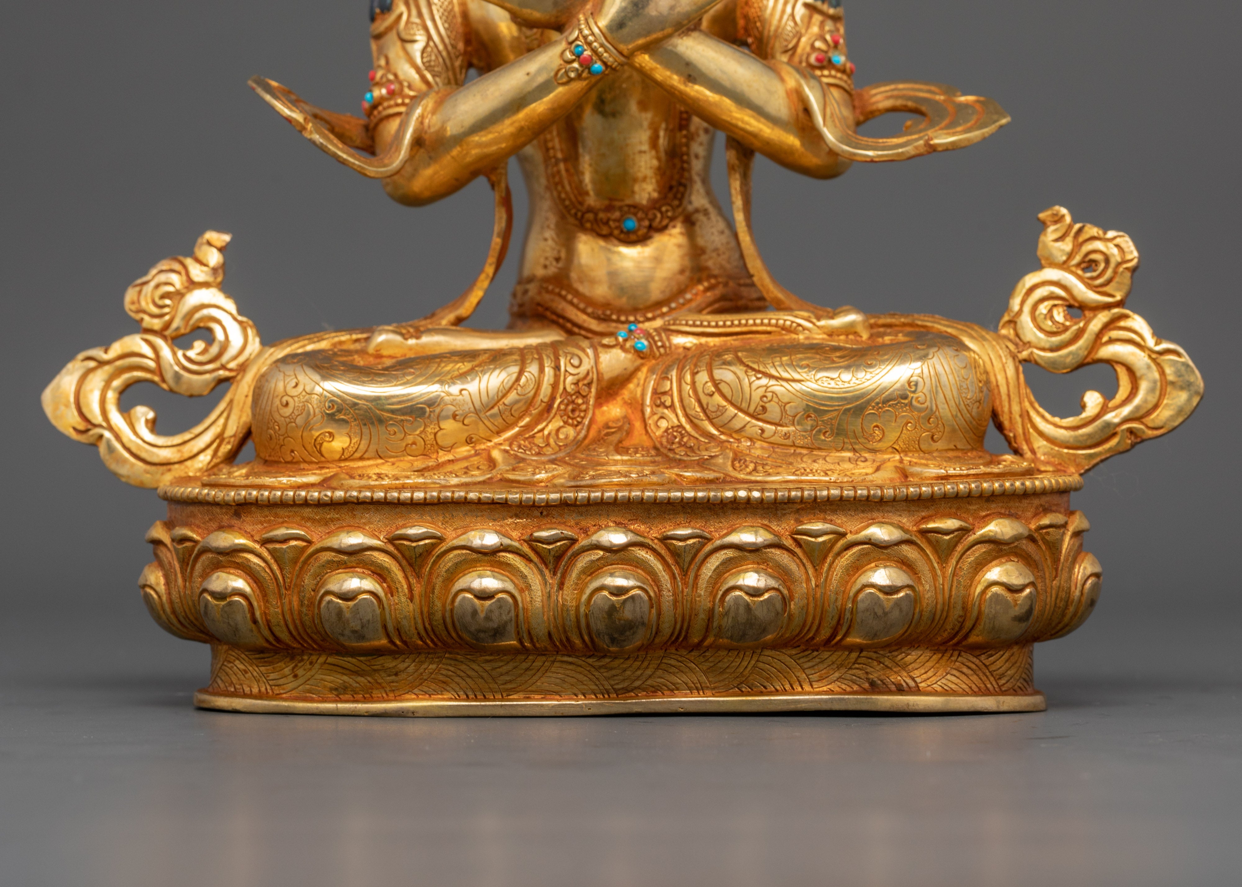 Vajradhara: The Primordial Buddha of Tantric Buddhism