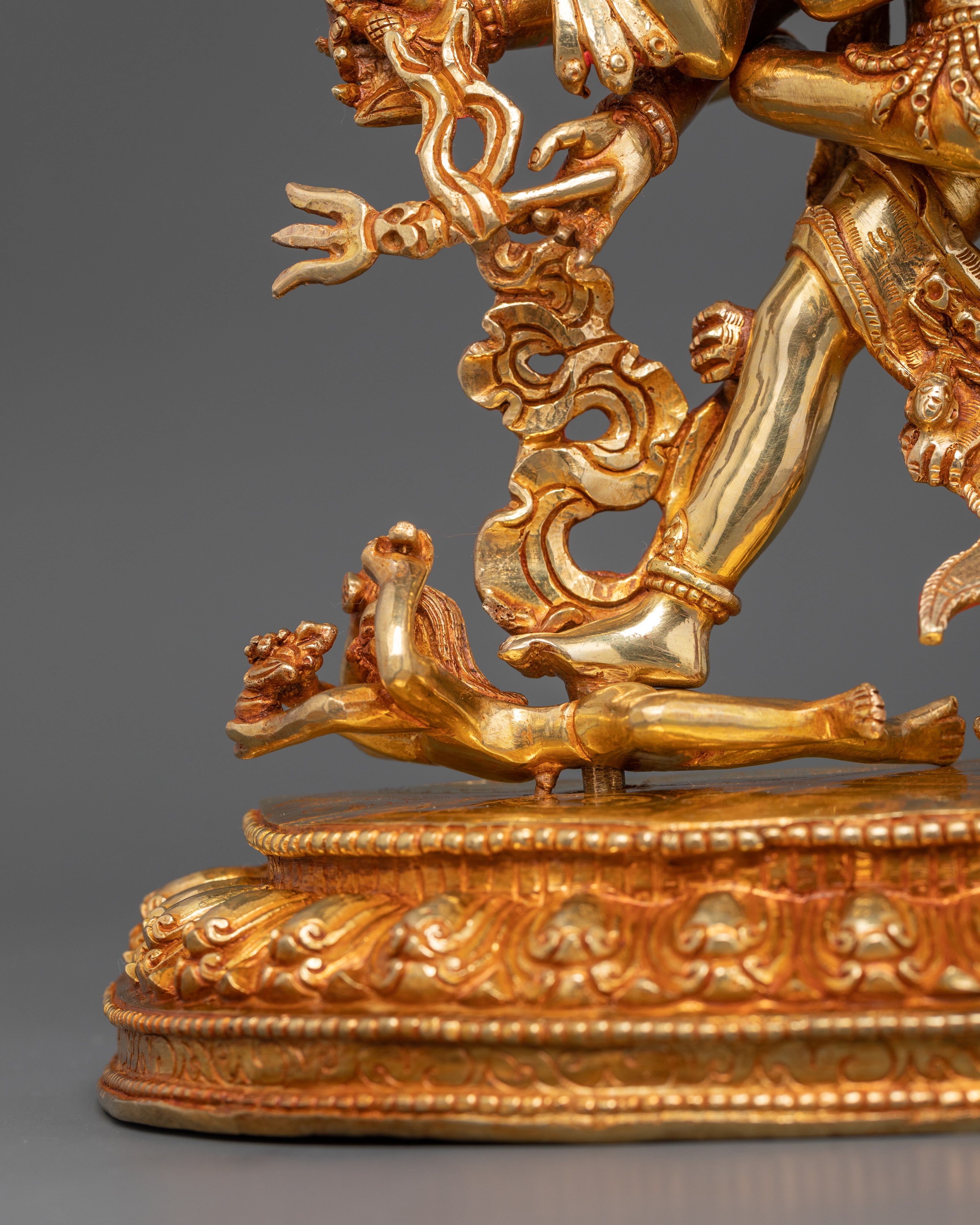 Kalachakra Deity Statue: Tibetan Buddhist Sculpture