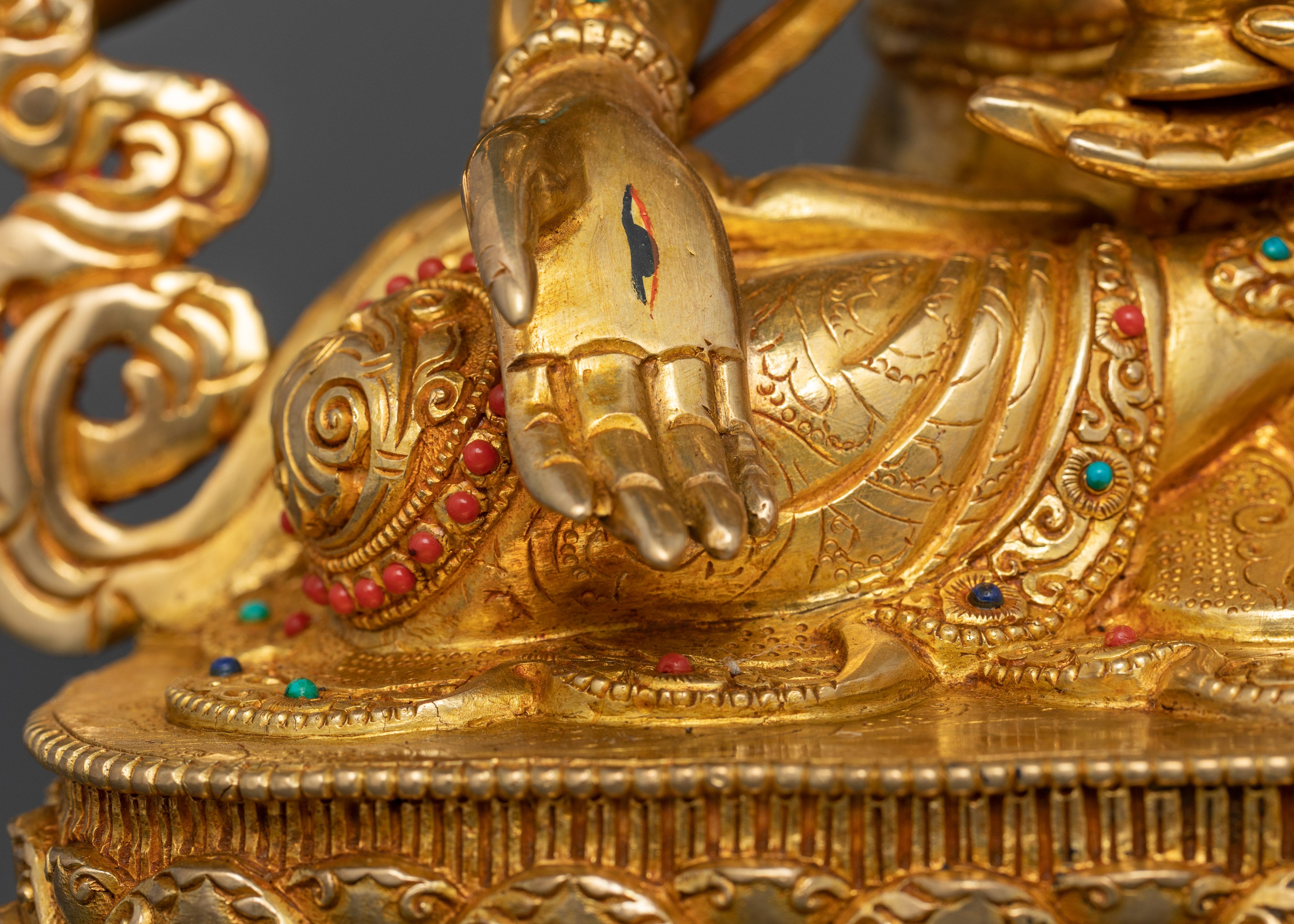 Triumphant Grace: Namgyalma, the Three-Faced Goddess