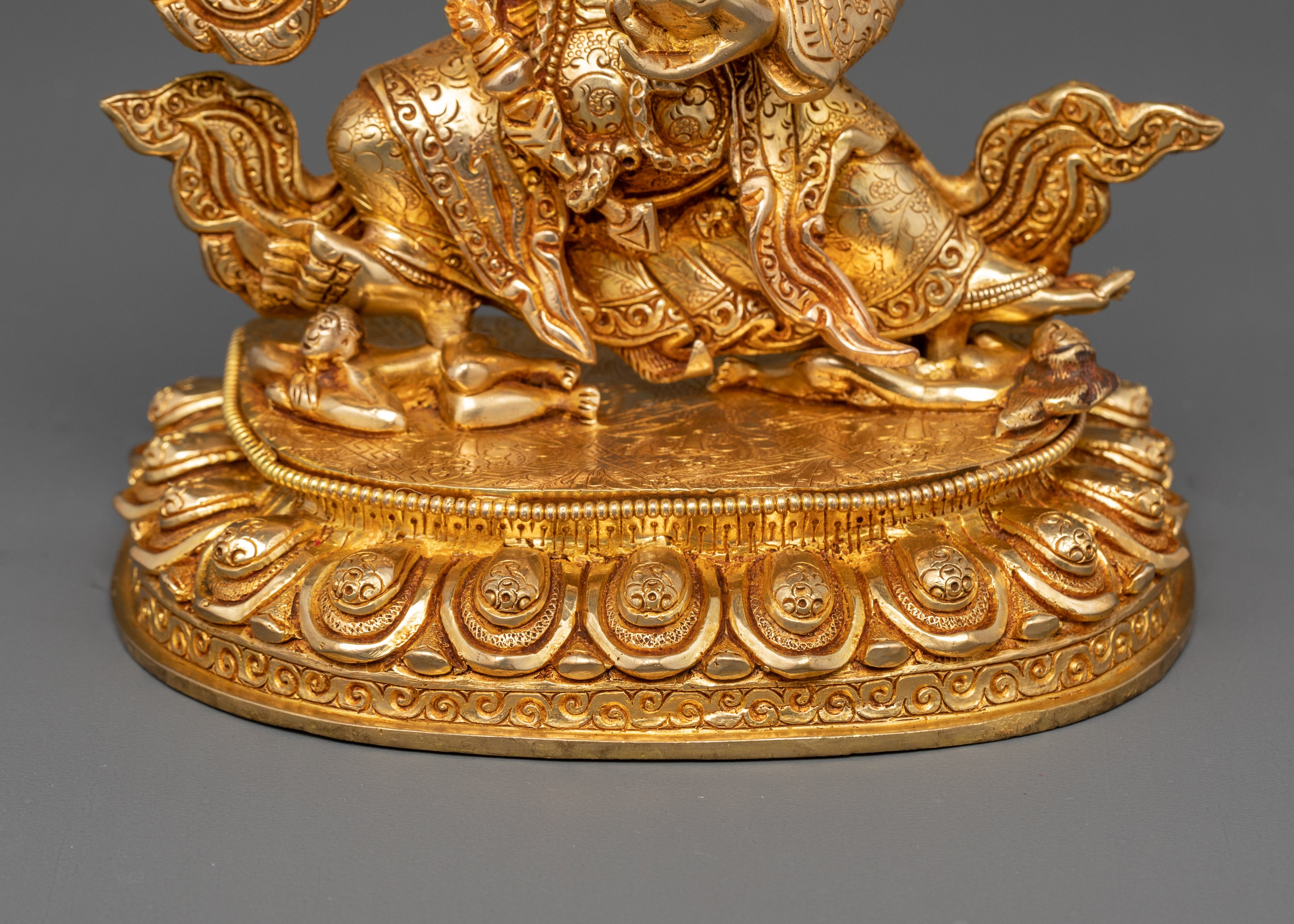 Mahakala Bernagchen: Guardian of the Sacred Path