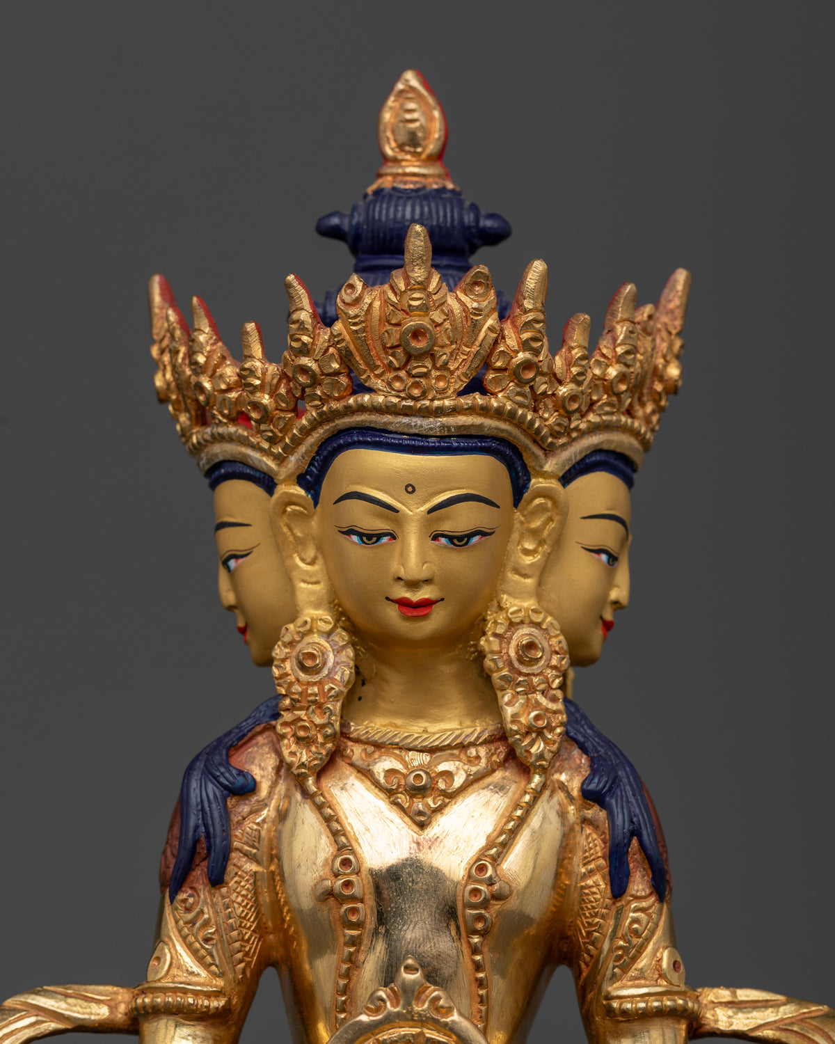 Vairocana Buddha Statue with gold gilded and oxidized finish for Buddhist altar.