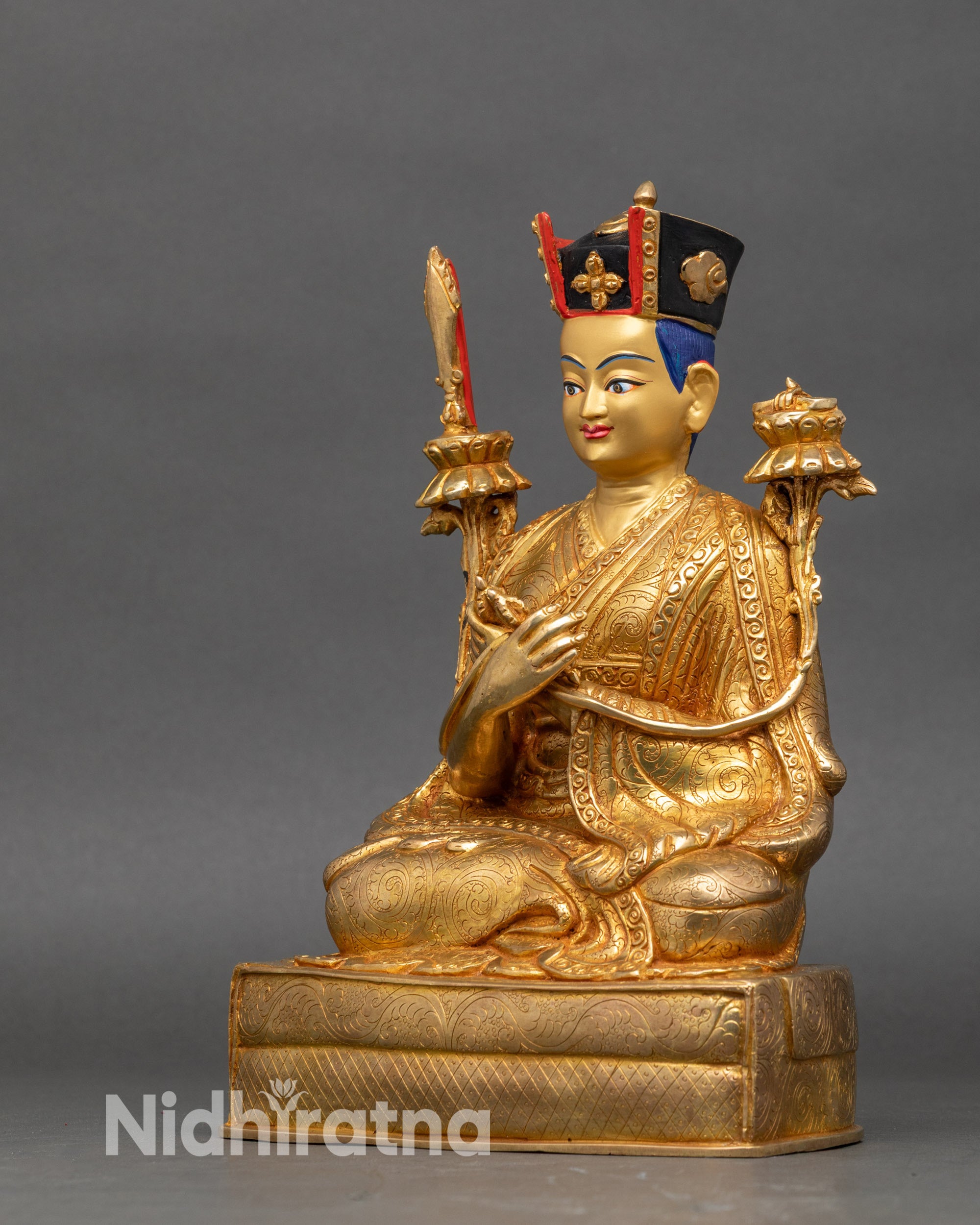 16th Karmapa Rangjung Rigpe Dorje Statue – Buddhist Leader Artwork