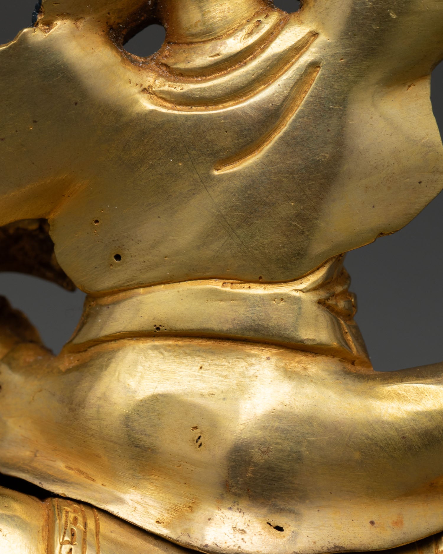 King Gesar Warrior Statue – Symbol of Strength and Protection
