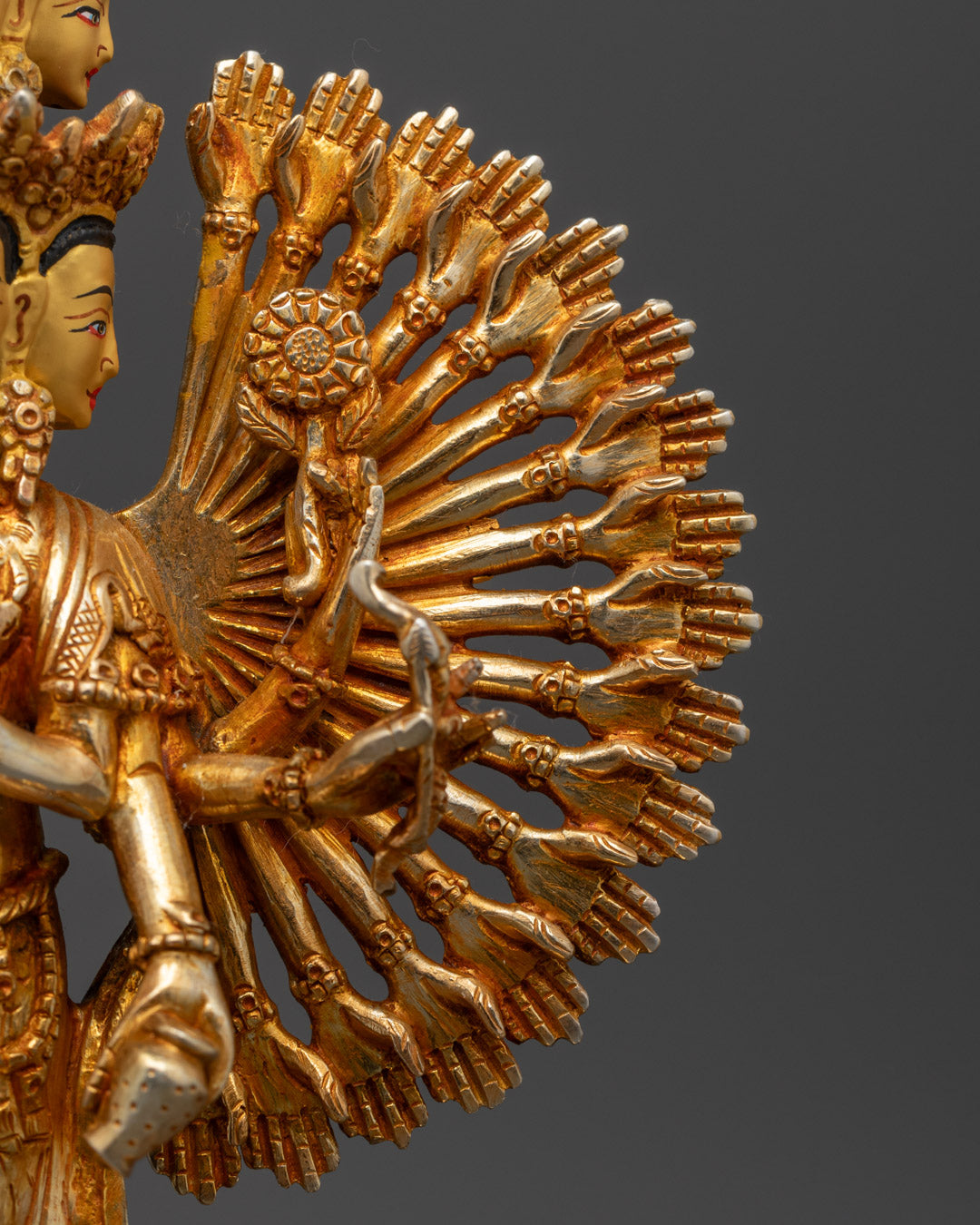 Thousand-Armed Chenrezig Bodhisattva Statue | Tibetan Artwork
