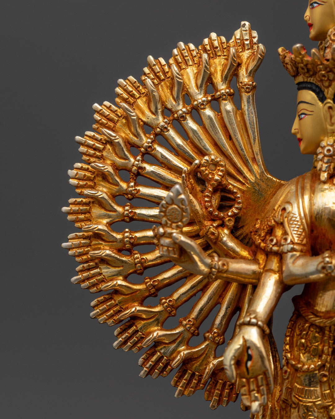 Thousand-Armed Chenrezig Bodhisattva Statue | Tibetan Artwork