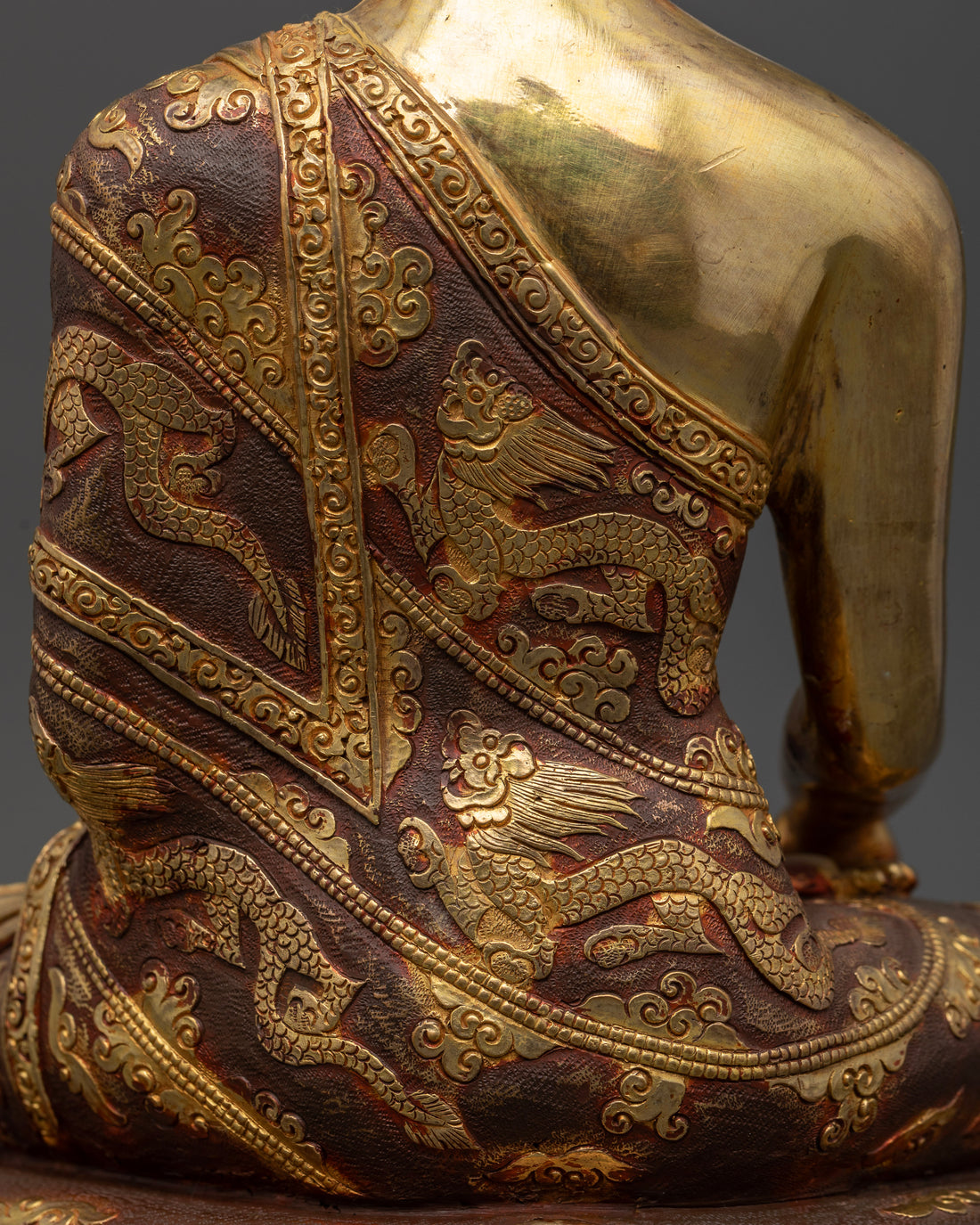 Buddha Shakyamuni Statues: Handcrafted Treasures with 24K Gold