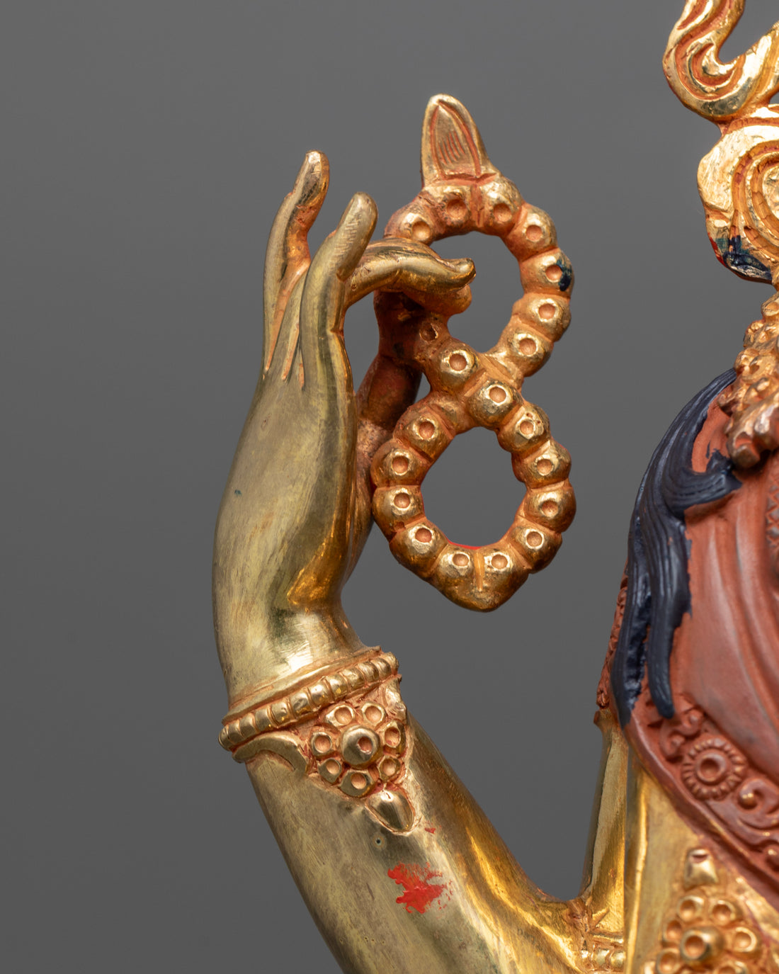 Divine Chenrezig Statue - A Sacred Icon of Compassion