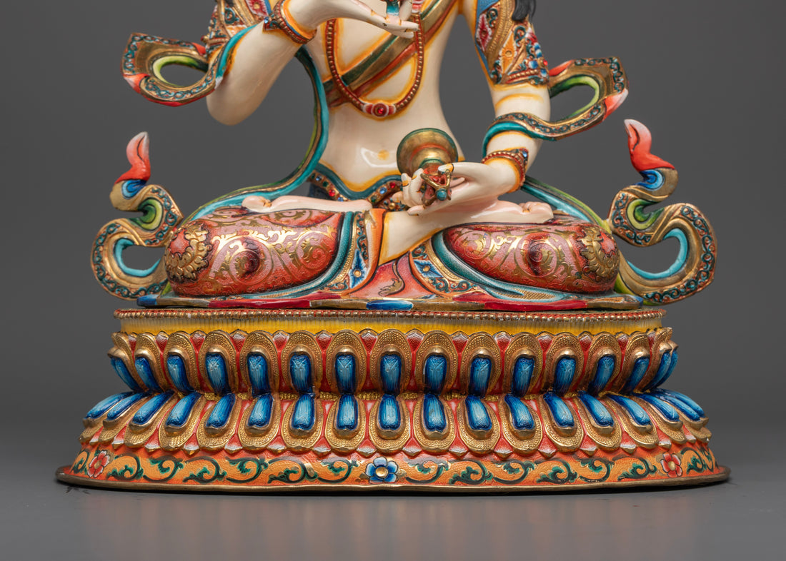 Vajrasattva Statue: Purity & Enlightenment