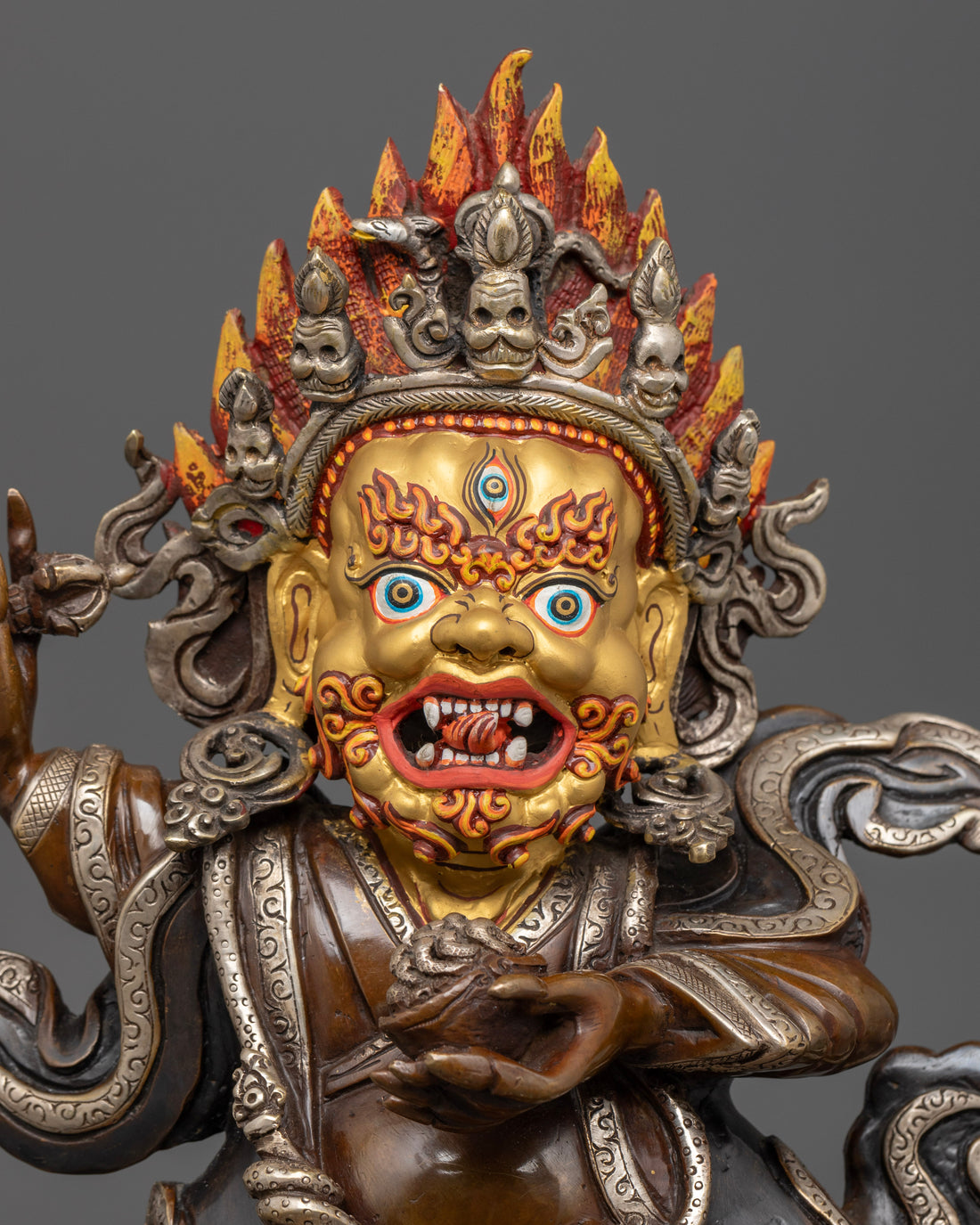 Mahakala Bernegchen Statue: Powerful Tibetan Protector