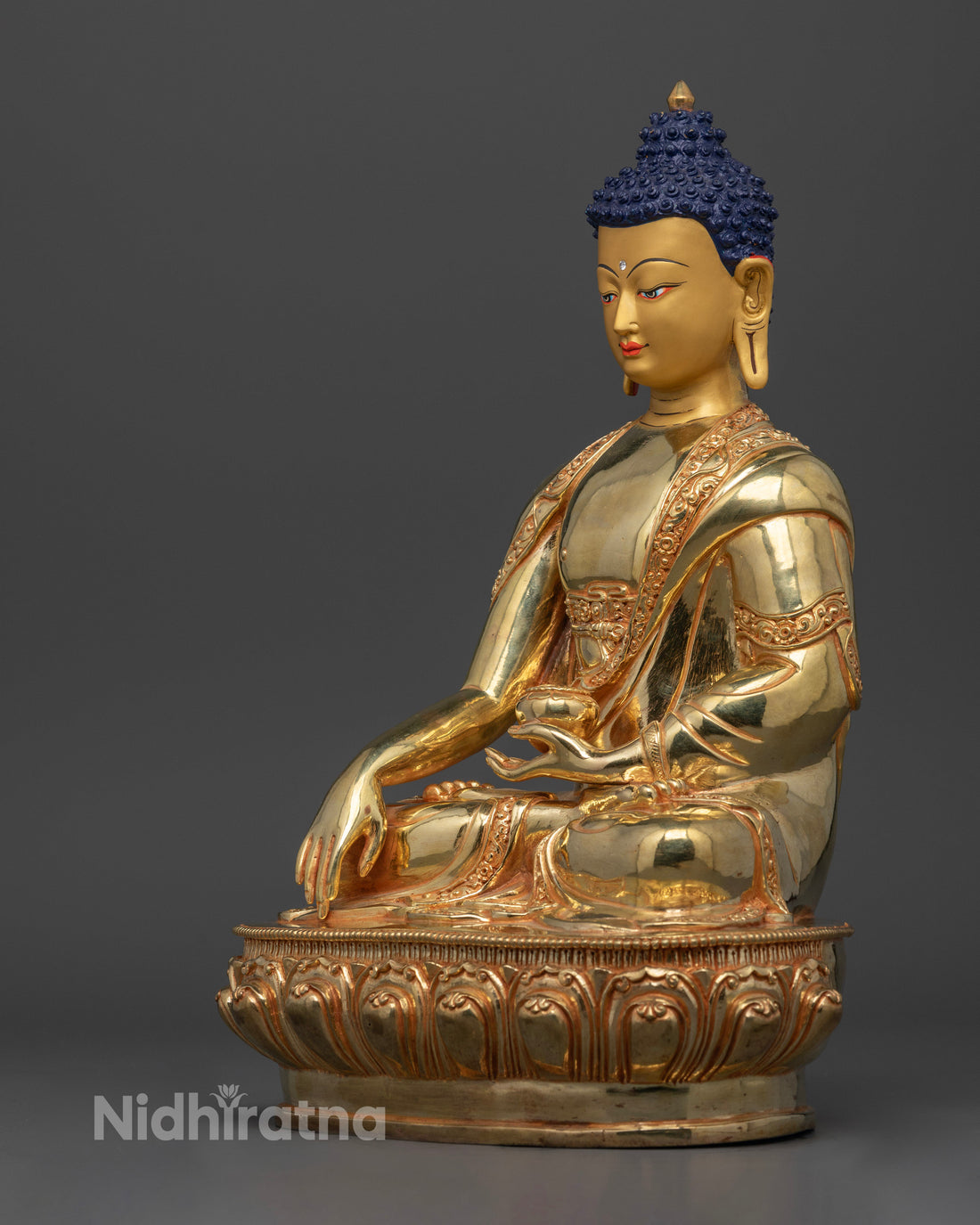 Shakyamuni Buddha Statue: Embrace Peace & Enlightenment