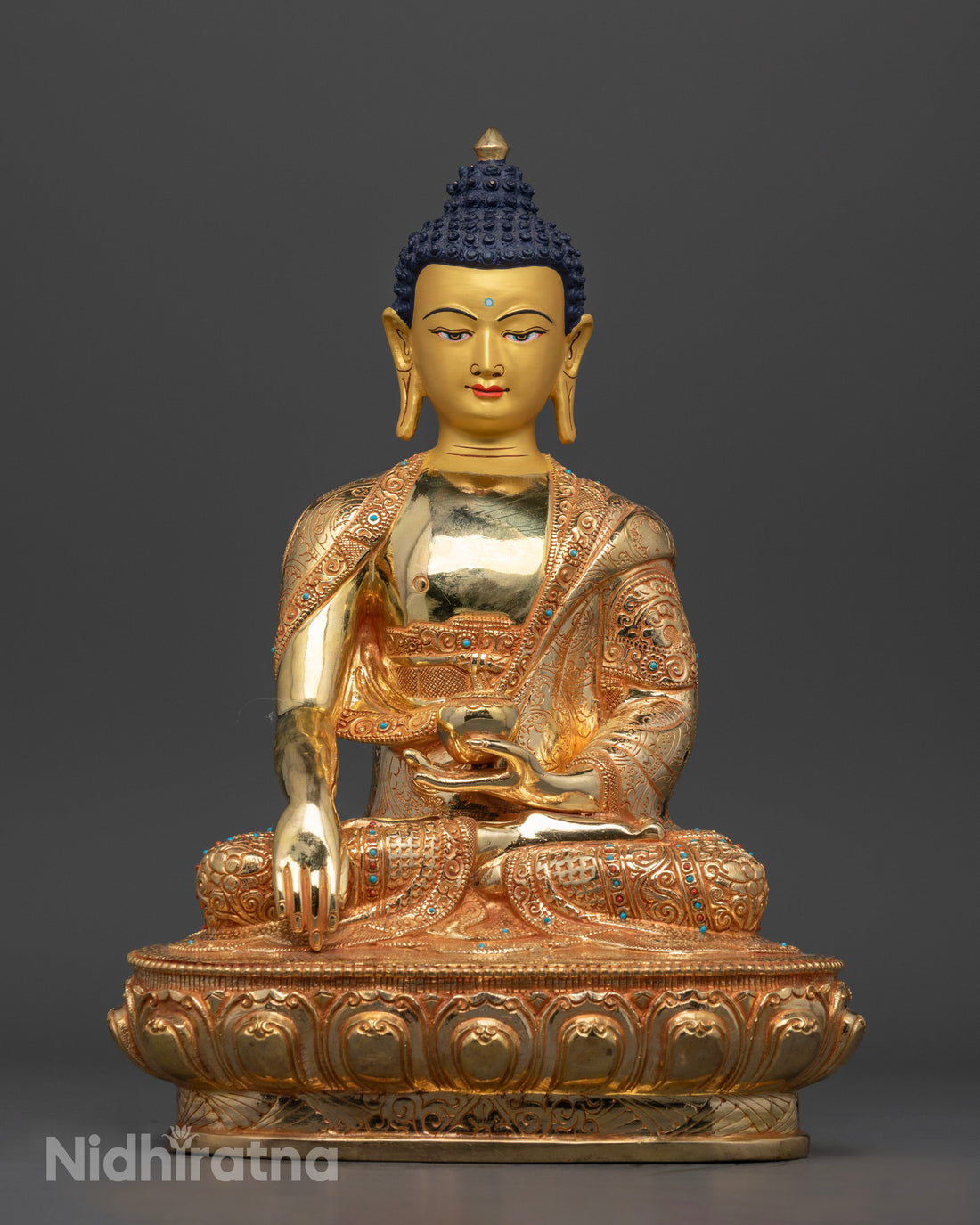 Shakyamuni Buddha Statue: A Representation of Peace