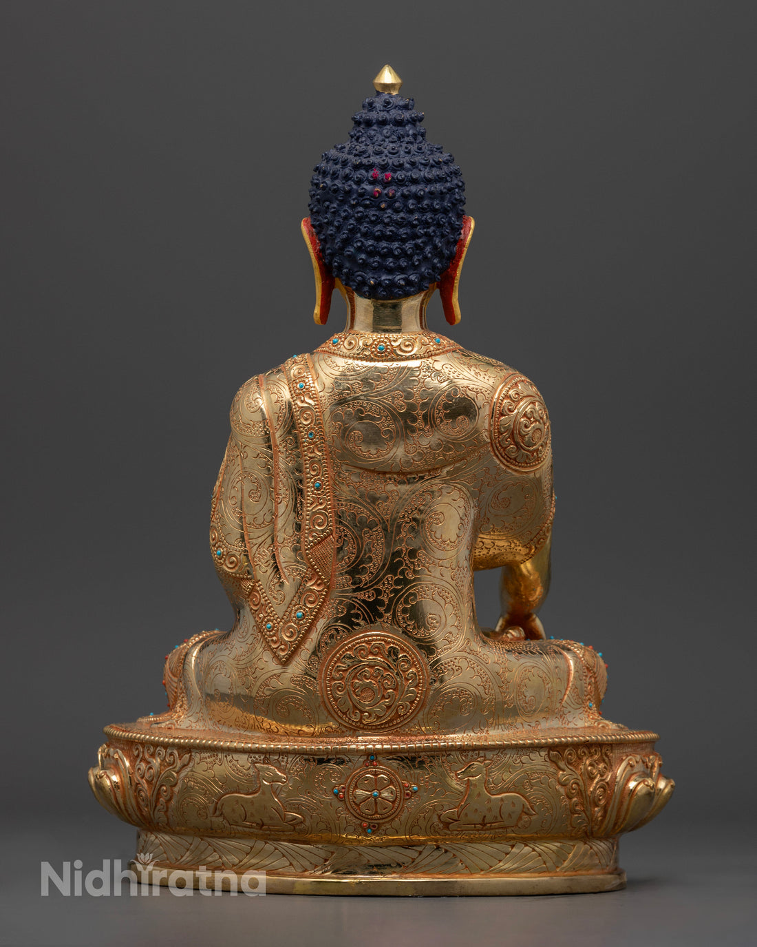 Shakyamuni Buddha Statue: A Representation of Peace