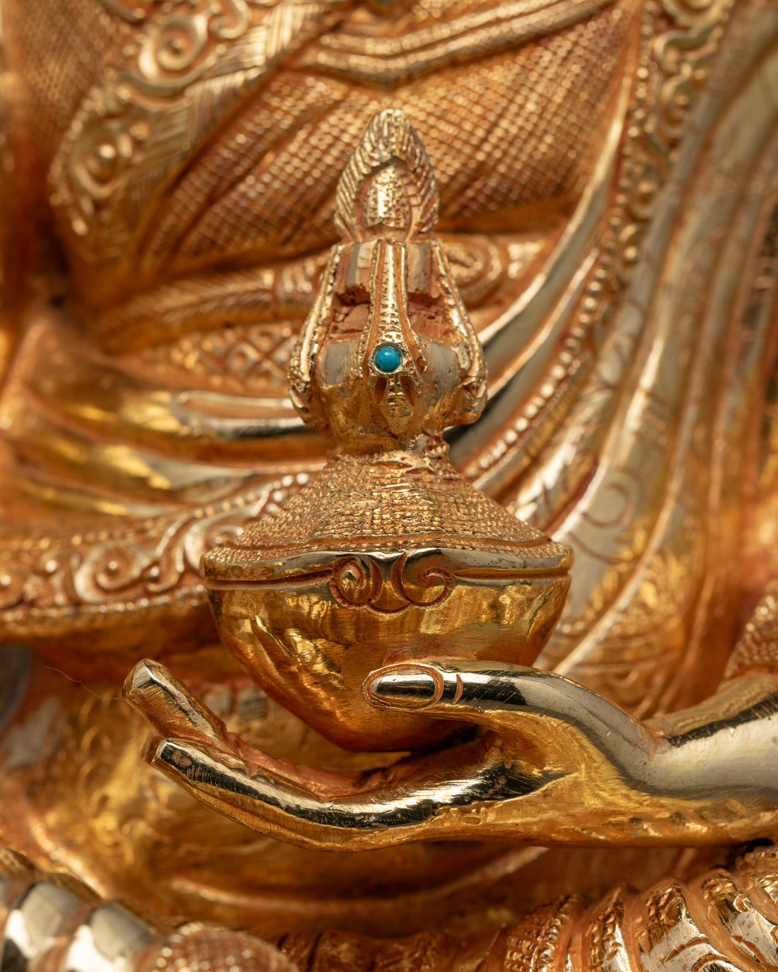 Guru Rinpoche Statue: Invoking Protection & Wisdom