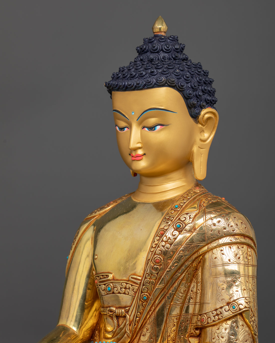 24k pure gold coated face of shakyamani buddha statue