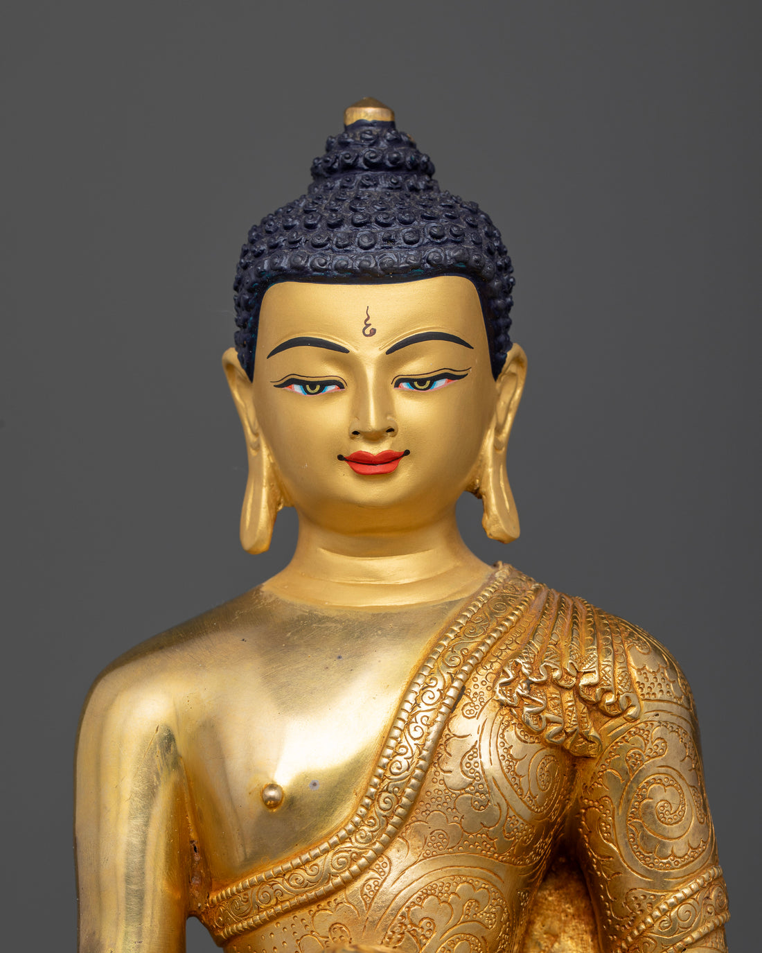 Buddha Shakyamuni Statue - Embodiment of Enlightenment and Compassion