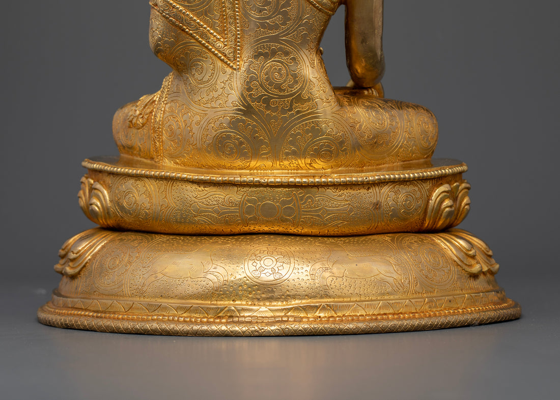 Buddha Shakyamuni Statue - Embodiment of Enlightenment and Compassion