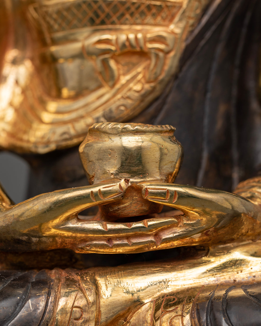 Amitabha Buddha Statue: The Radiant Embodiment of Infinite Light and Eternal Life