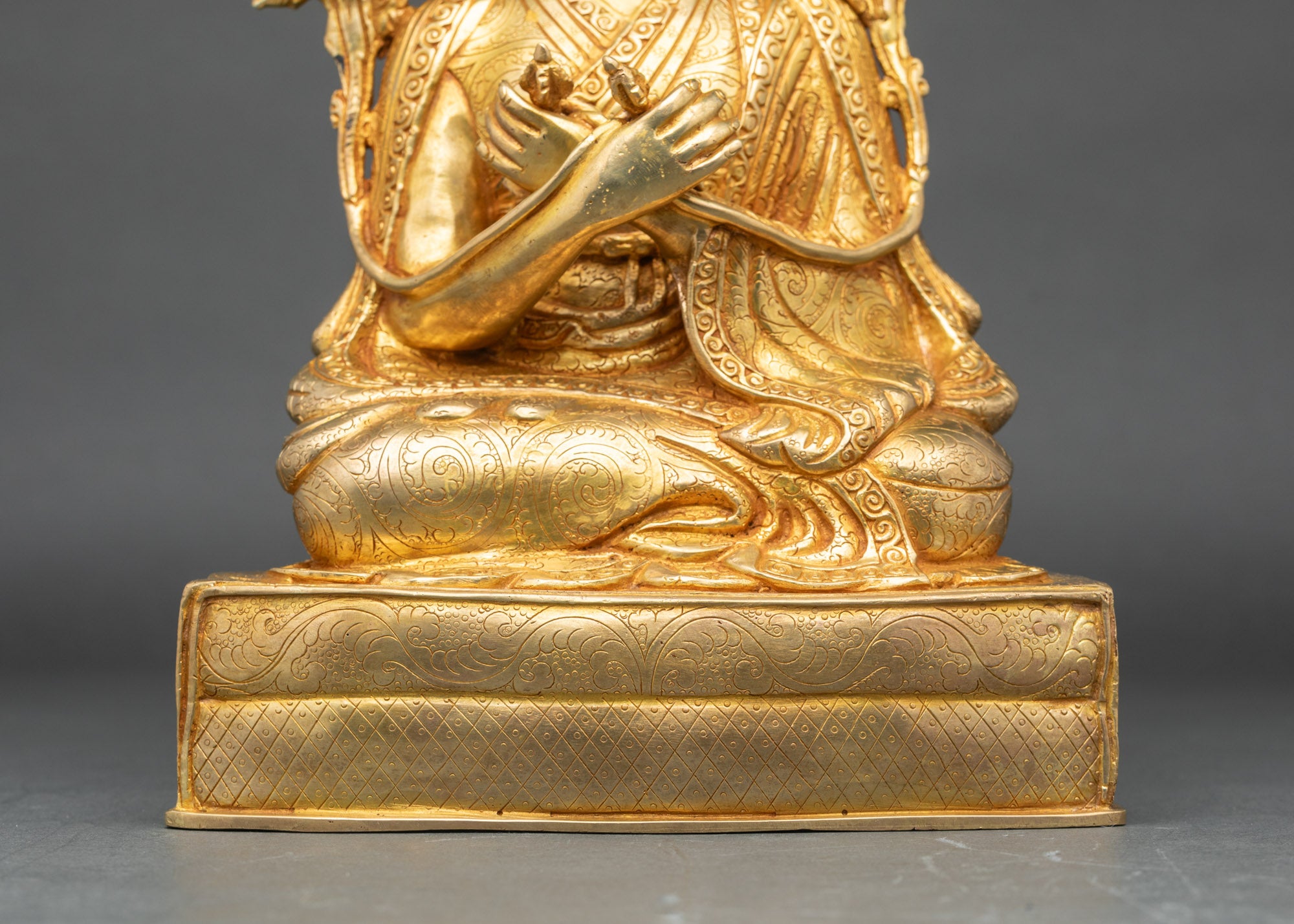 16th Karmapa Rangjung Rigpe Dorje Statue – Buddhist Leader Artwork