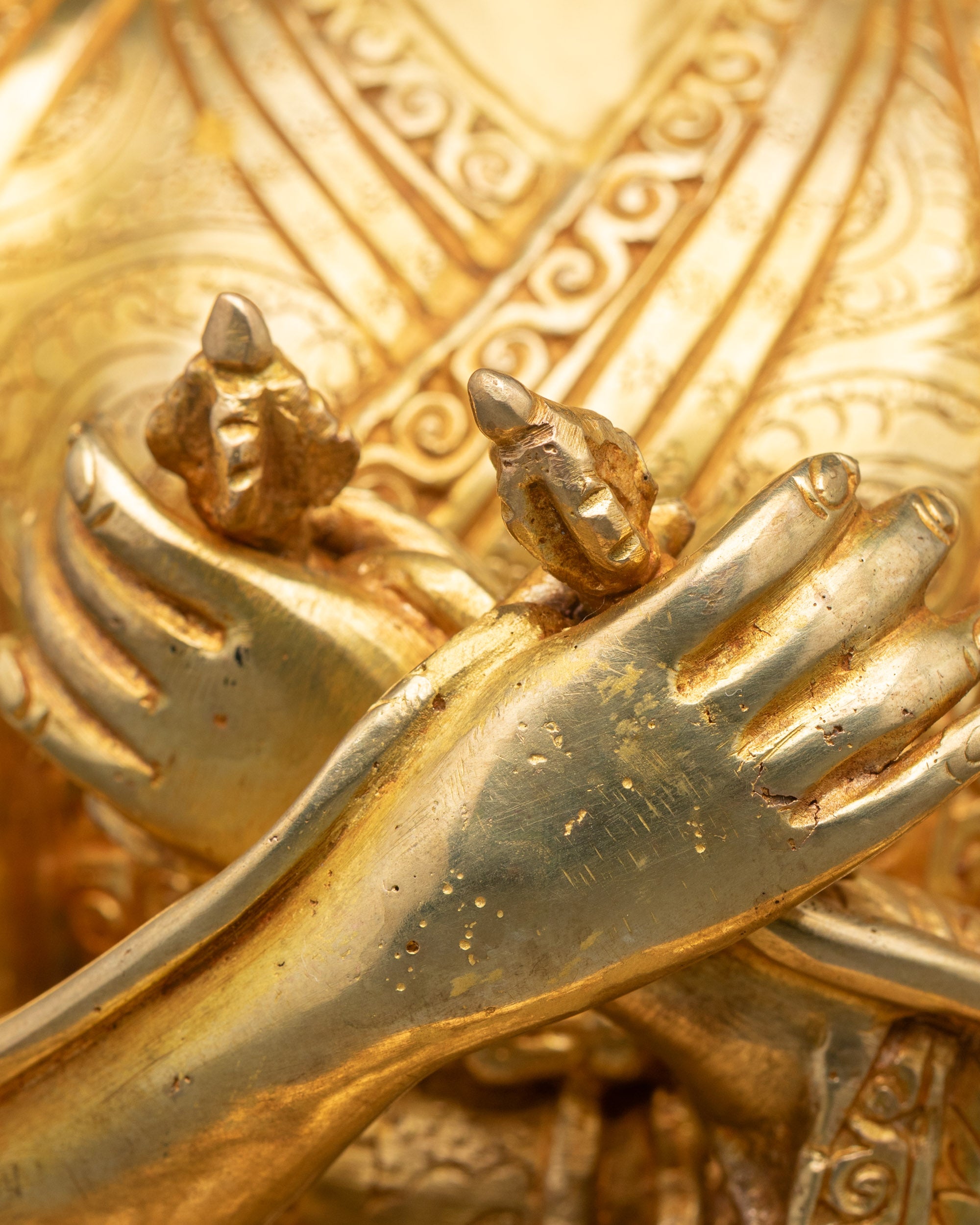 16th Karmapa Rangjung Rigpe Dorje Statue – Buddhist Leader Artwork