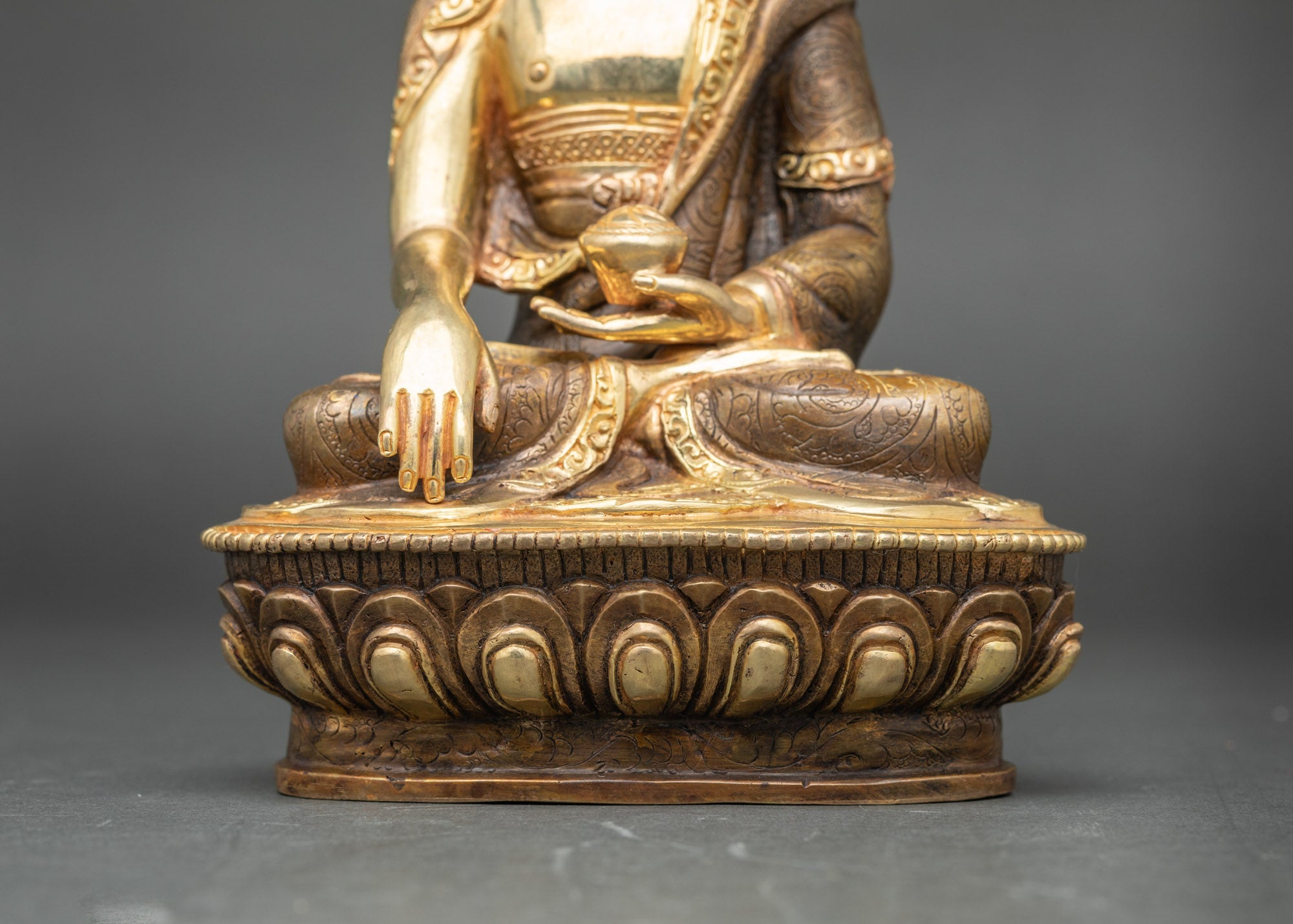 Authentic Shakyamuni Buddha Statues | Traditional Buddhist Artwork