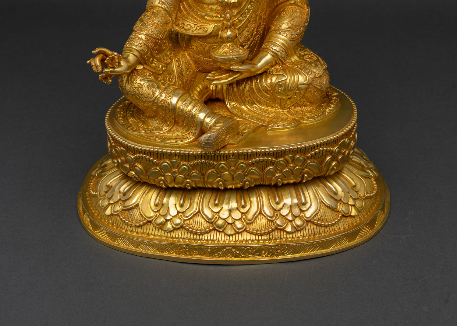 Guru Rinpoche Statue