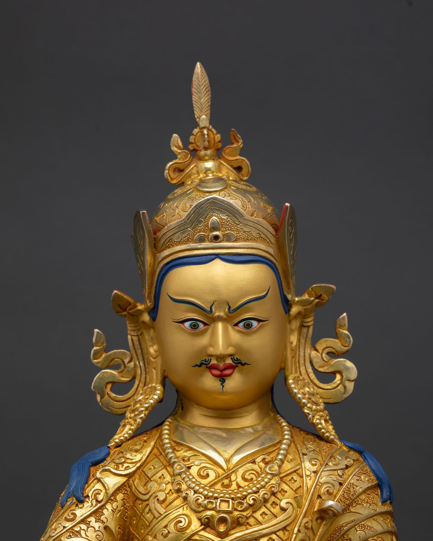 Guru Rinpoche Statue