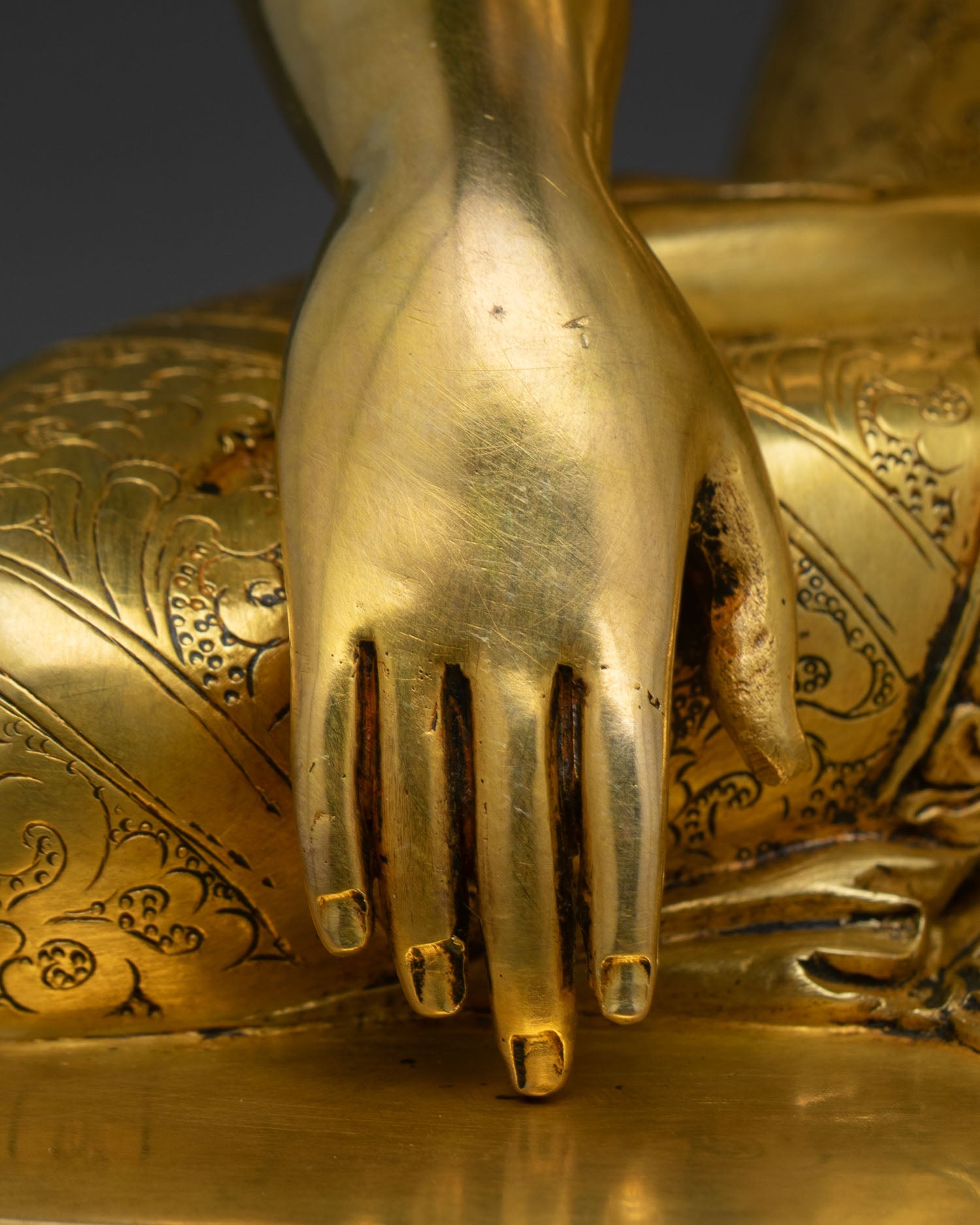 Shakyamuni Buddha Statue – Traditional Himalayan Art