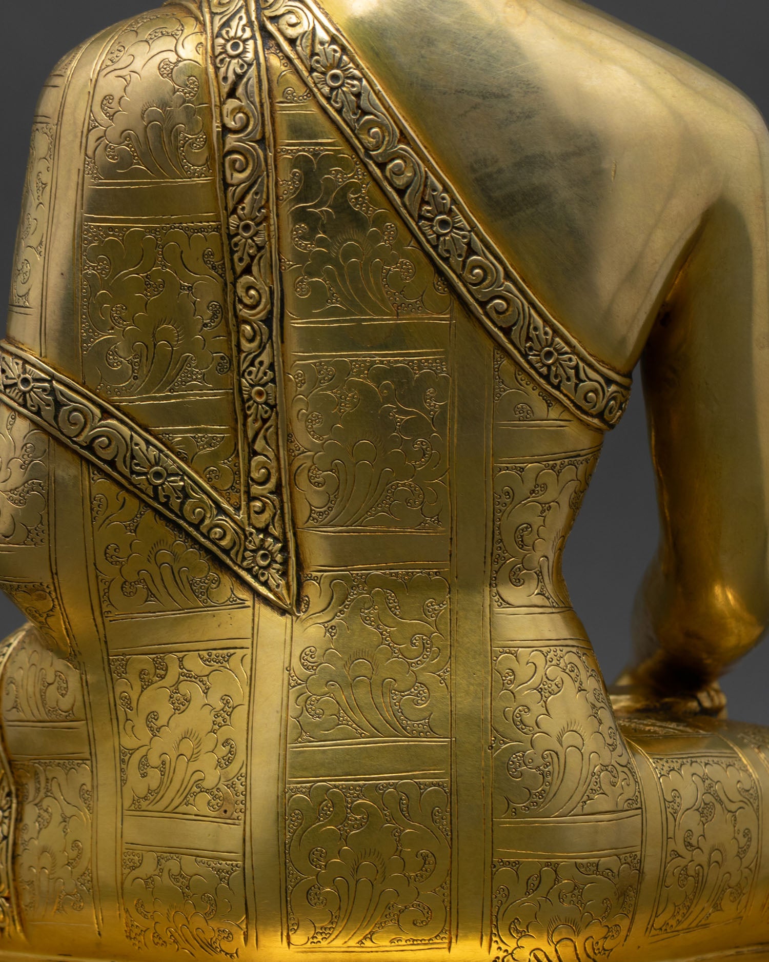 Shakyamuni Buddha Statue – Traditional Himalayan Art