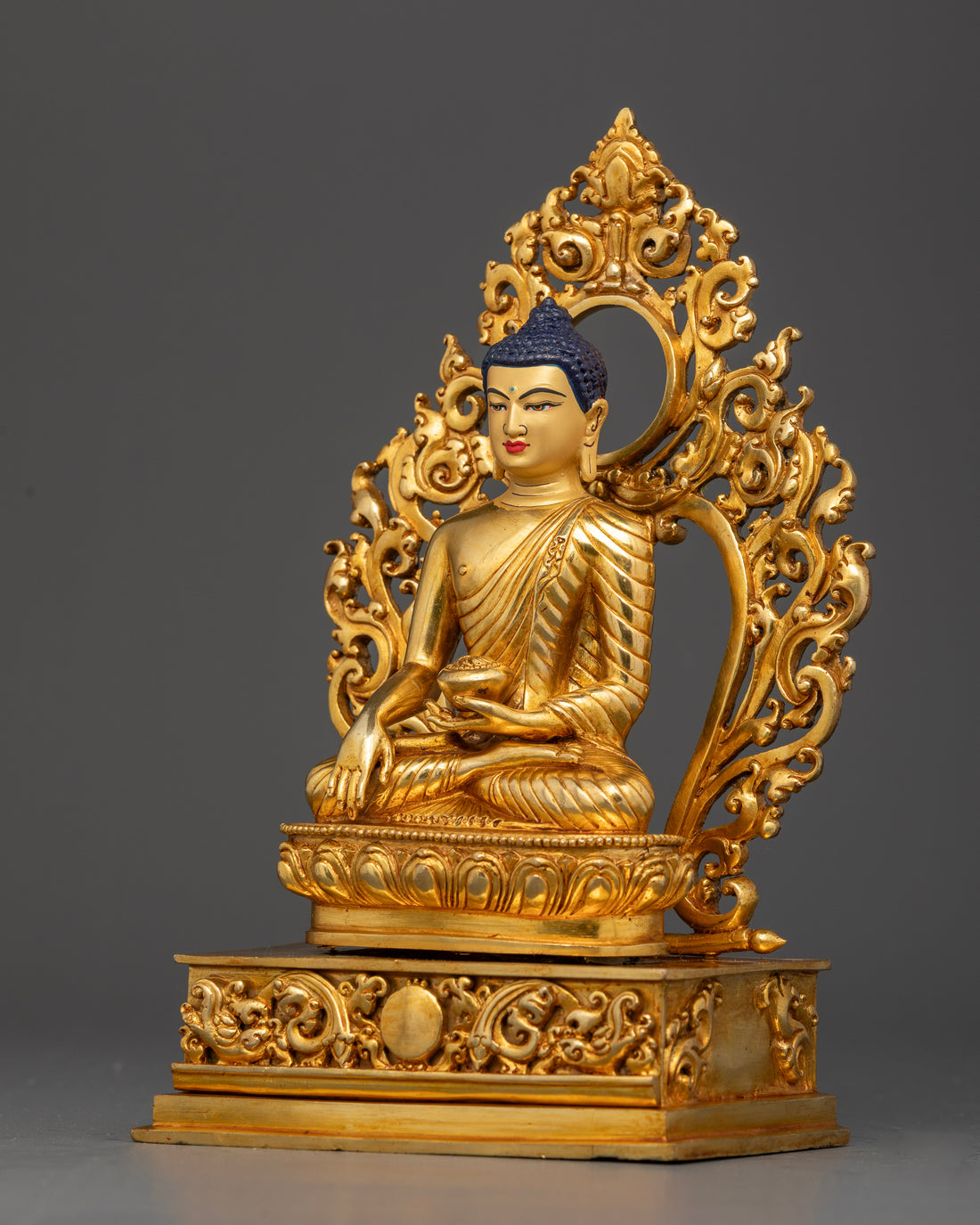 Buddha Shakyamuni: The Founder of Buddhism