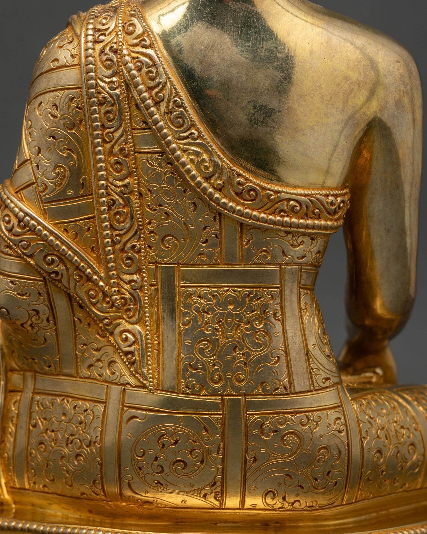 Buddha Shakyamuni Statue - Handmade Gold Meditation Buddha