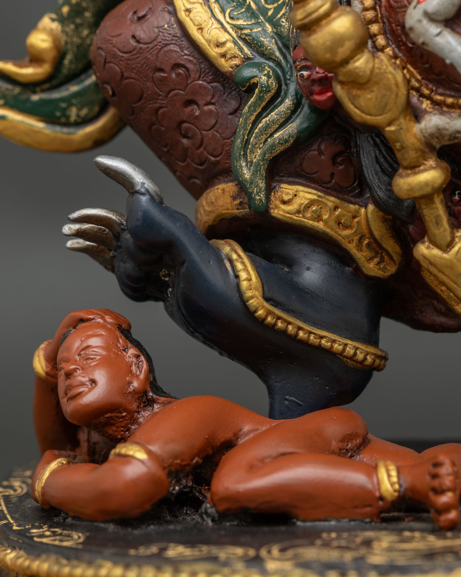 Black Cloak Mahakala Bernagchen Statue | Tibetan Dharma Protector