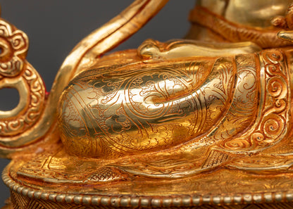Golden Radiance: The Vajrasattva Statue