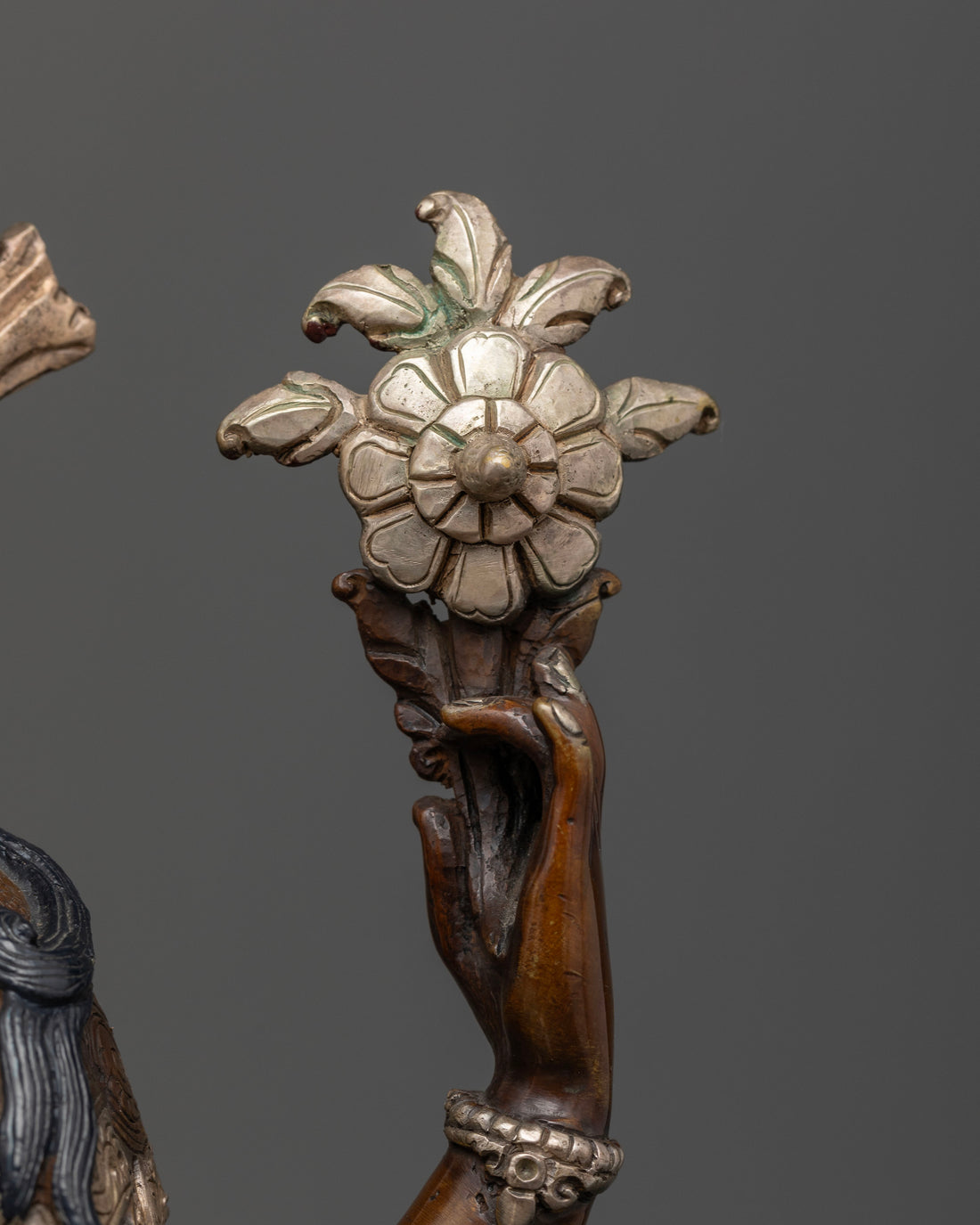 Exquisite Chenrezig Statue