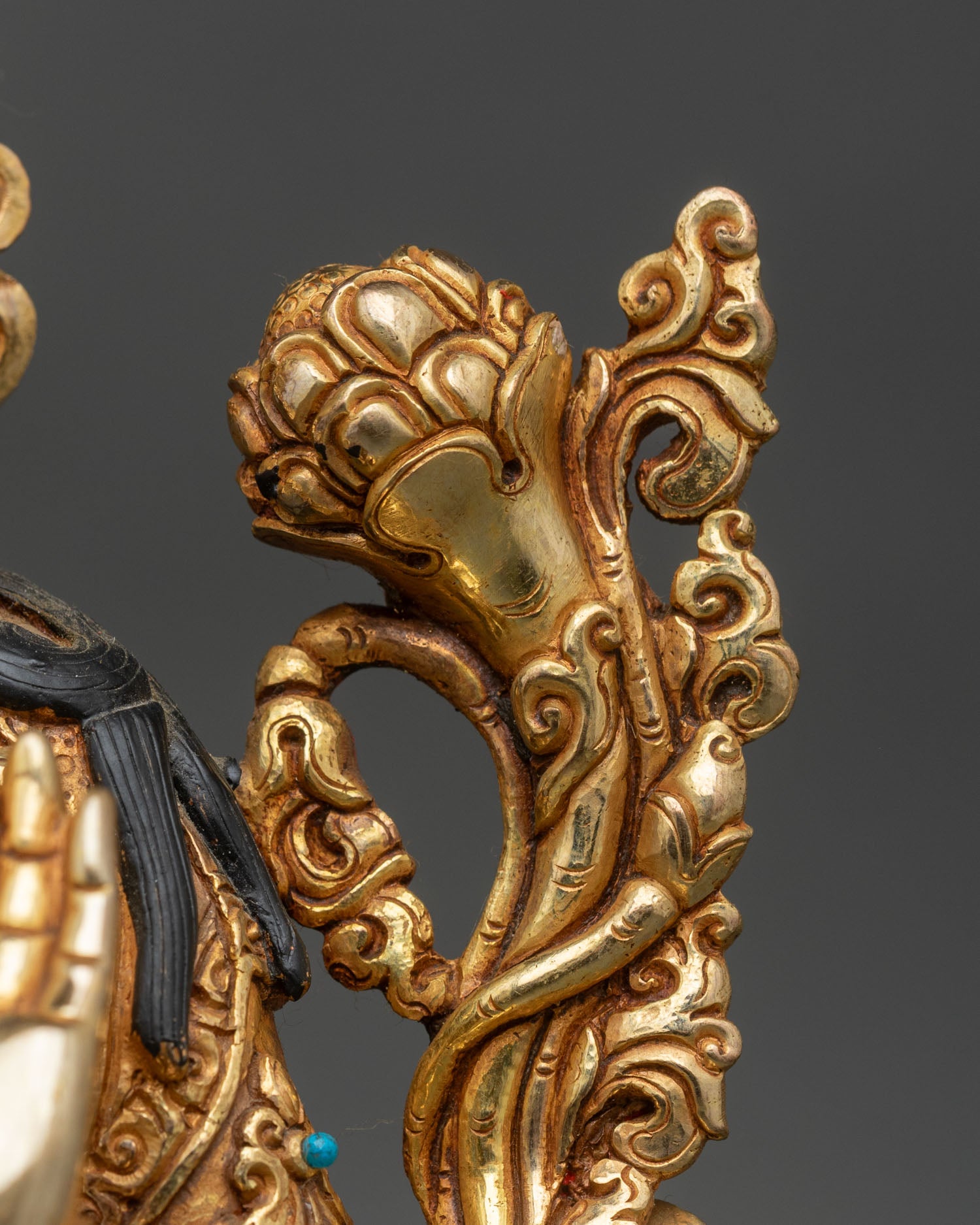 Beautiful White Tara Statue – Fine Buddhist Sculpture