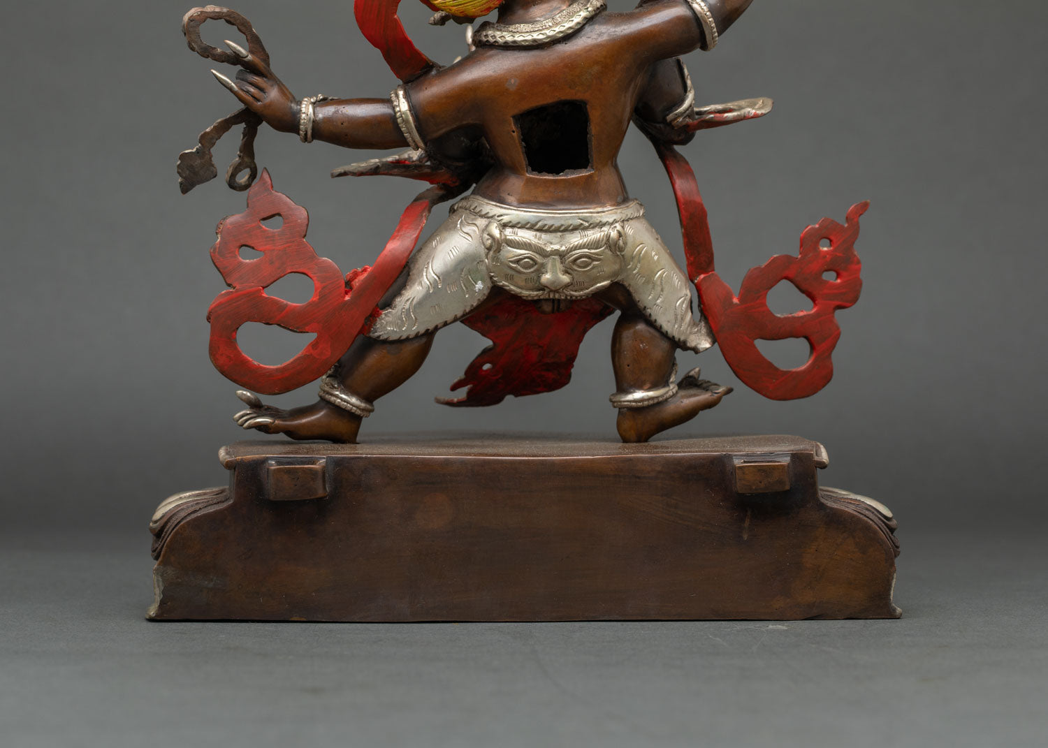 Four-Armed Vajrapani Statue – Buddhist Dharma Protector Art