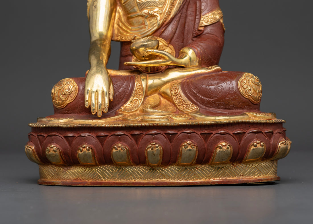 Buddha Shakyamuni Statue: Embodiment of Enlightenment and Compassion