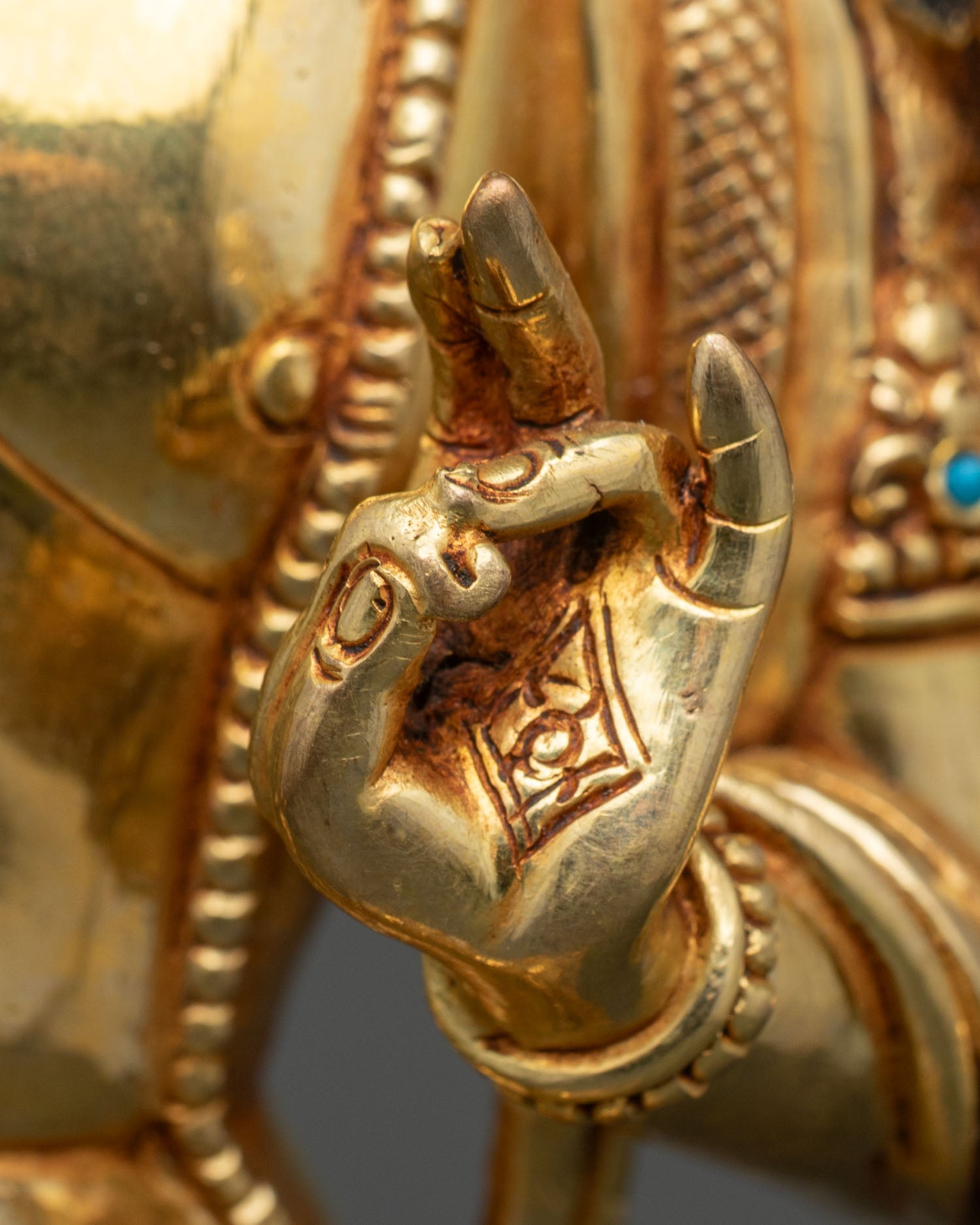 Standing Chenrezig Statue – Tibetan Lokeshwara Sculpture
