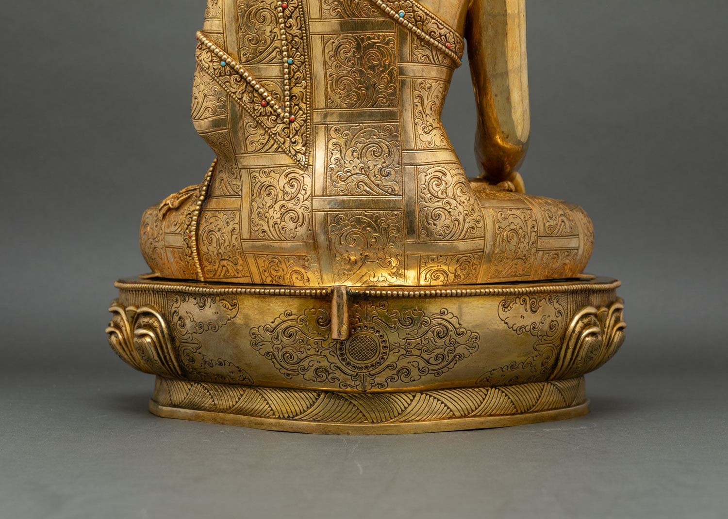 Buddha Shakyamuni Statue