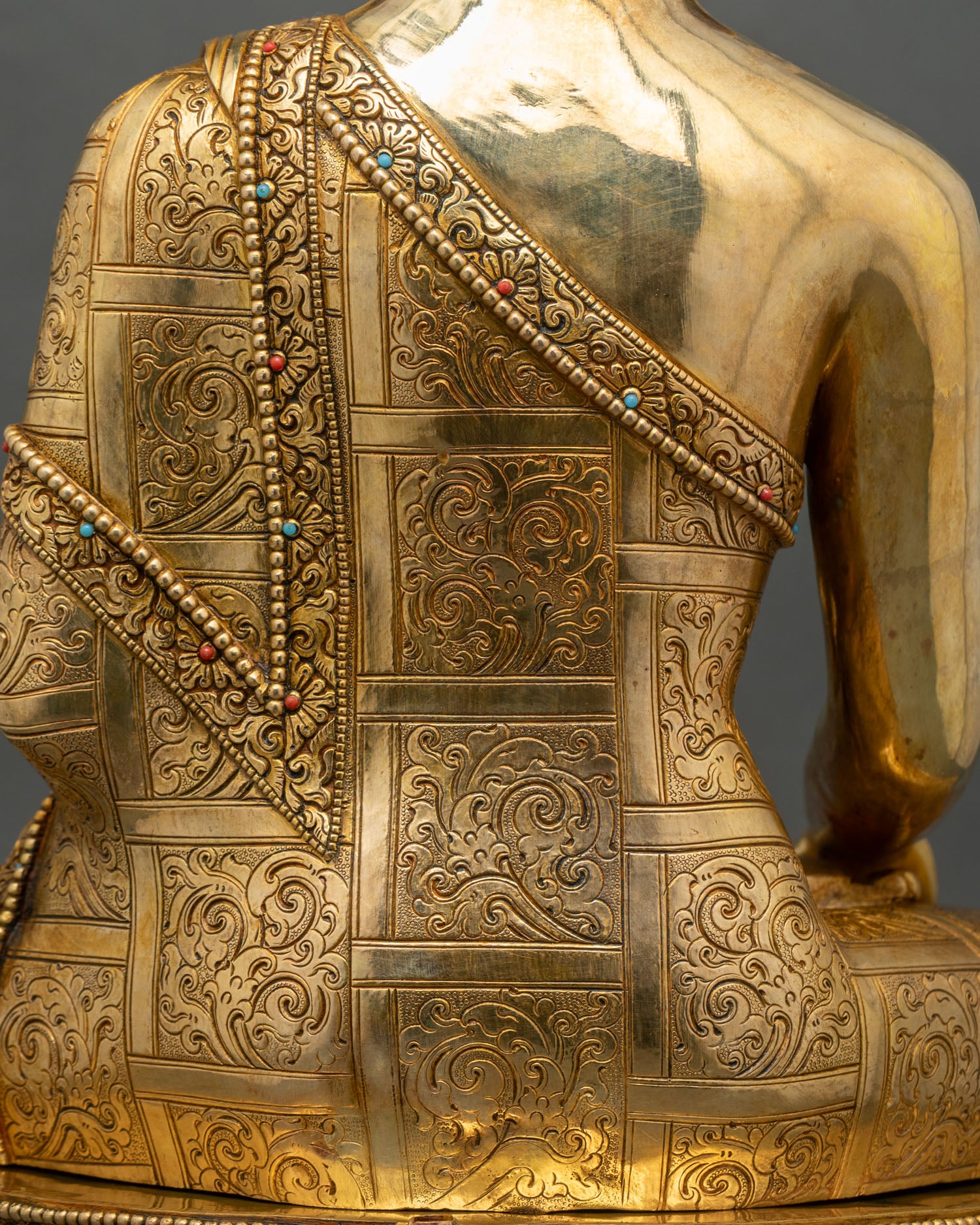Buddha Shakyamuni Statue