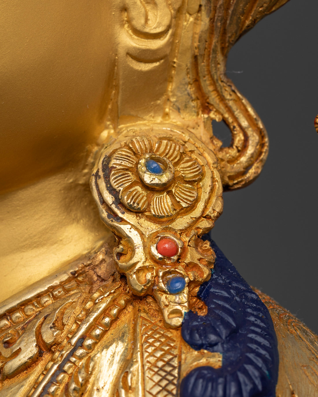 Chenrezig: Handcrafted Statue in Pure 24K Gold