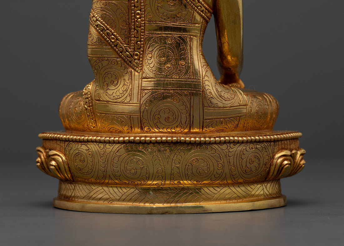 Handcrafted Beauty: Gold Face Shakyamuni Buddha Statue