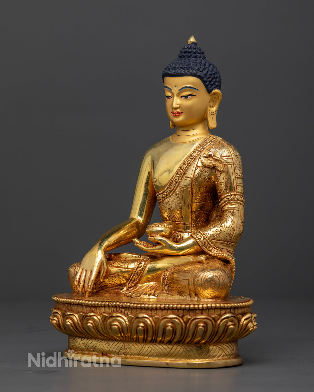 Handcrafted Beauty: Gold Face Shakyamuni Buddha Statue