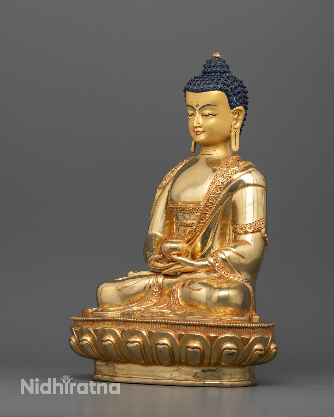 Amitabha Buddha Statue: Ideal for Meditation and Mindfulness Practitioners