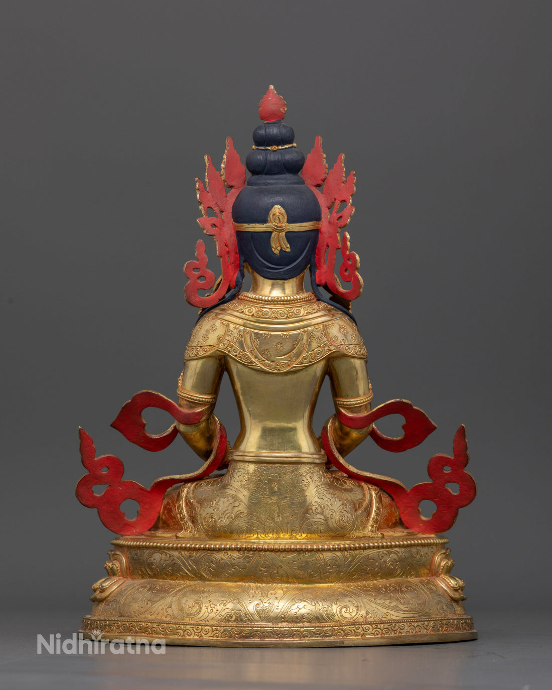 Amitayus Statue: Symbolizing Longevity and Spiritual Tranquility