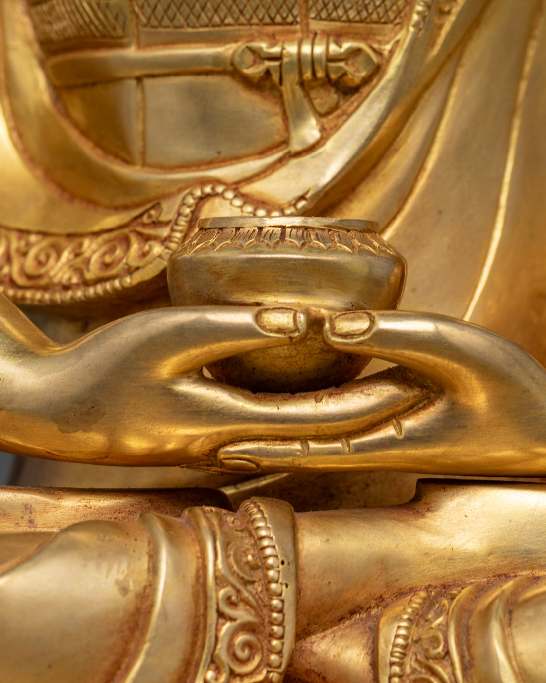 Amitabha Buddha: Divine Symbols of Peace